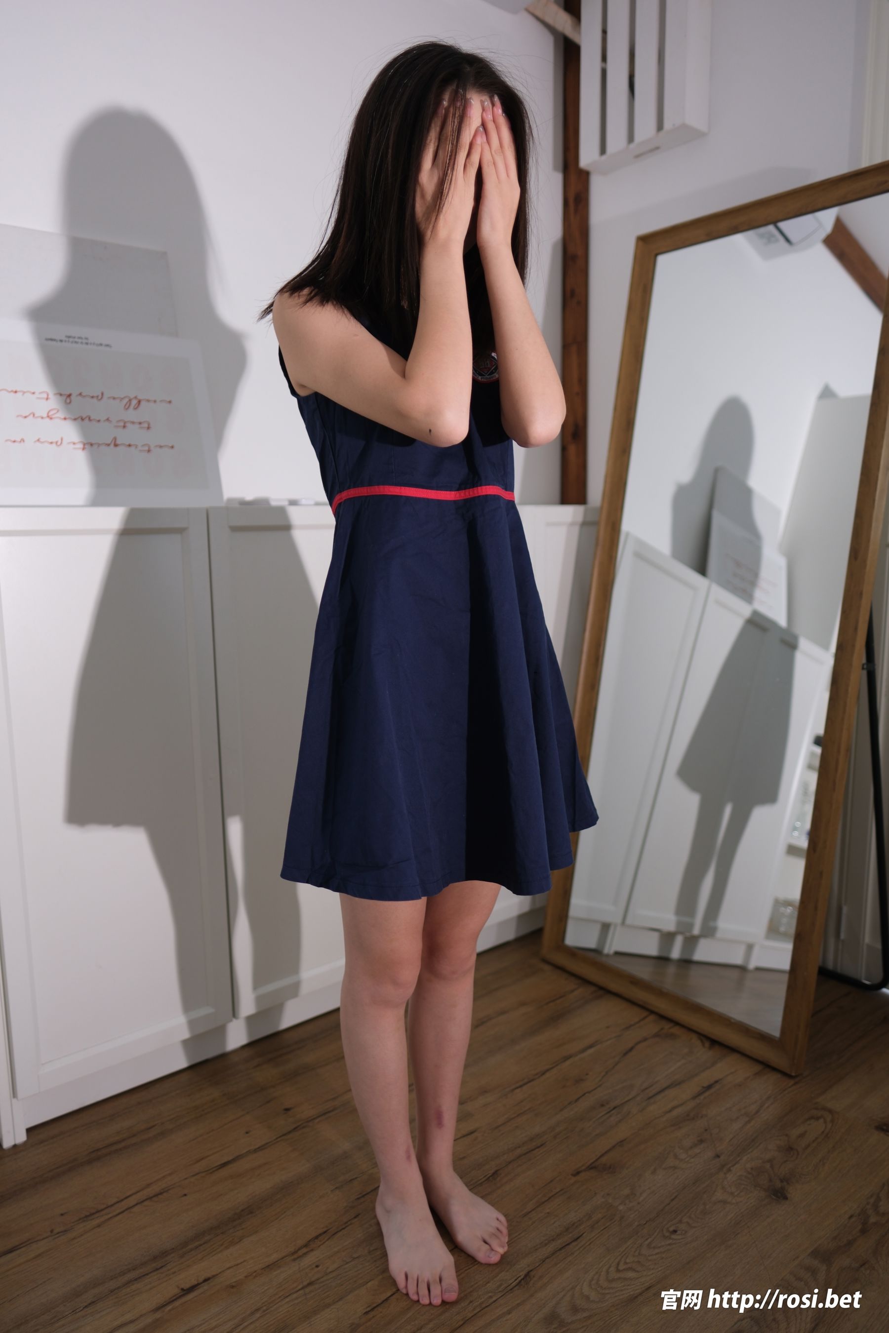 [ROSI写真] 2025.12.29 NO.5138/(92P)