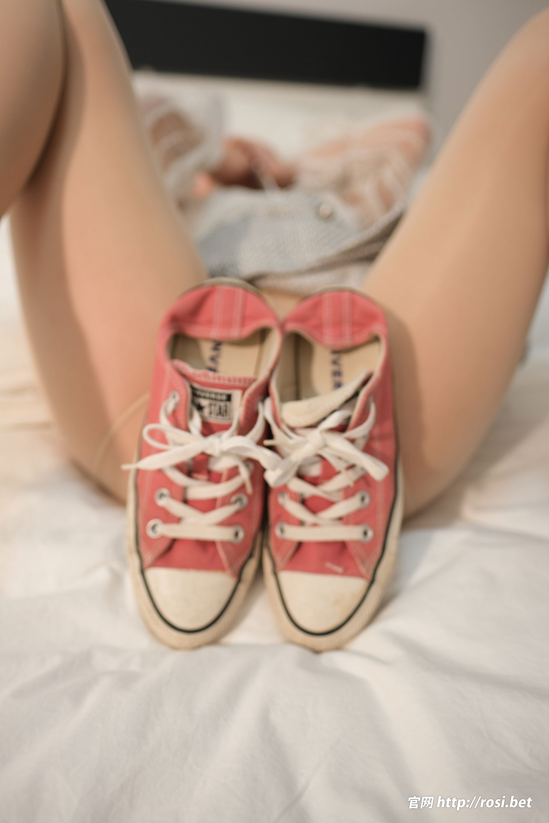 [ROSI写真] 2025.12.23 NO.5132/(66P)