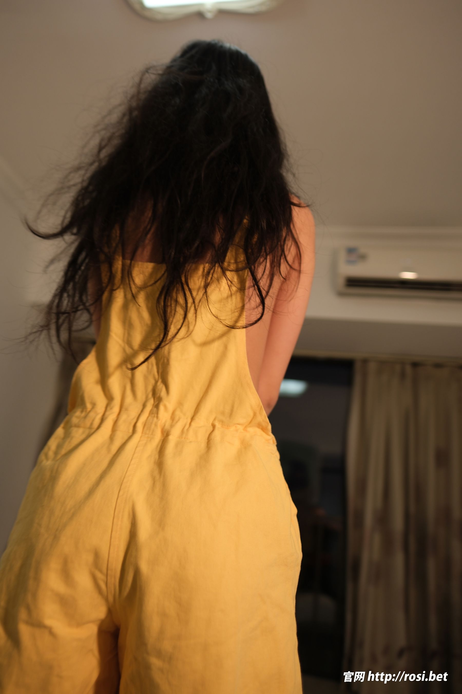 [ROSI写真] 2025.12.31 NO.5140/(64P)