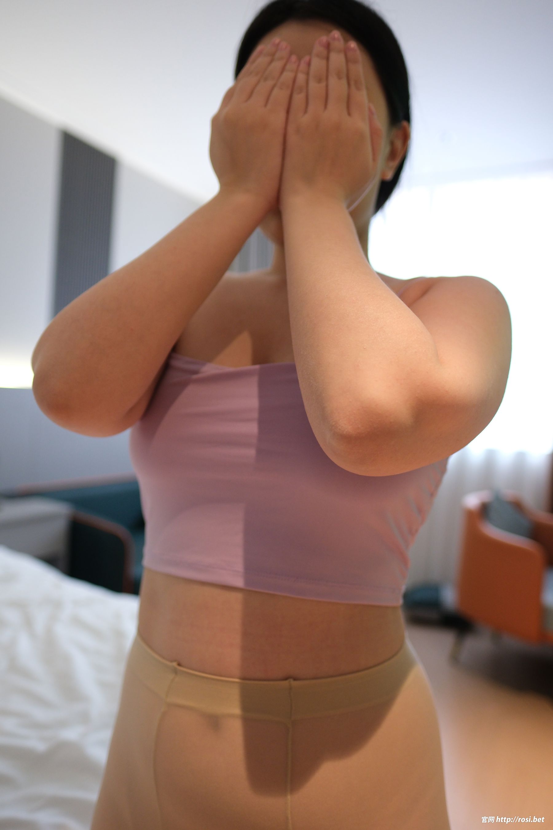 [ROSI写真] 2025.12.26 NO.5135/(77P)