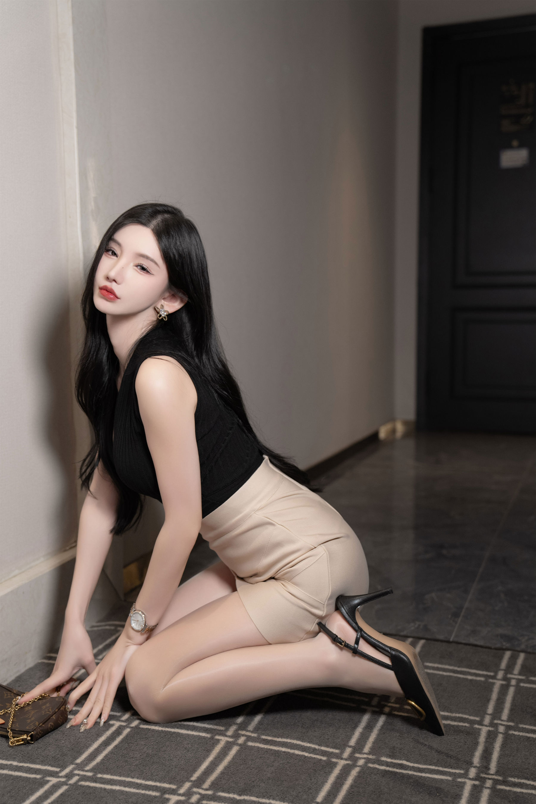 周于希 - 模特剧情/(112P)