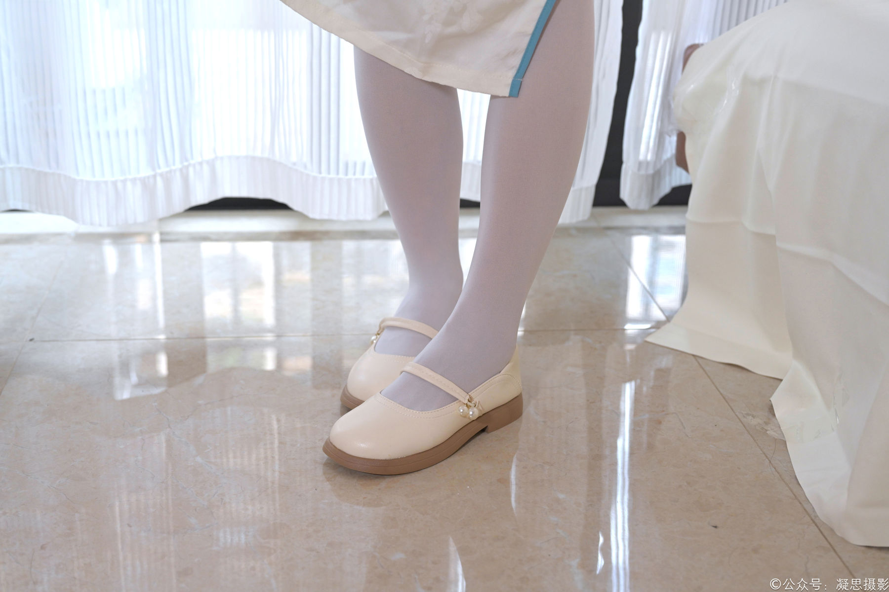 凝思摄影 No.015 小睿 - 旗袍、连裤白丝、玛丽珍/(140P)