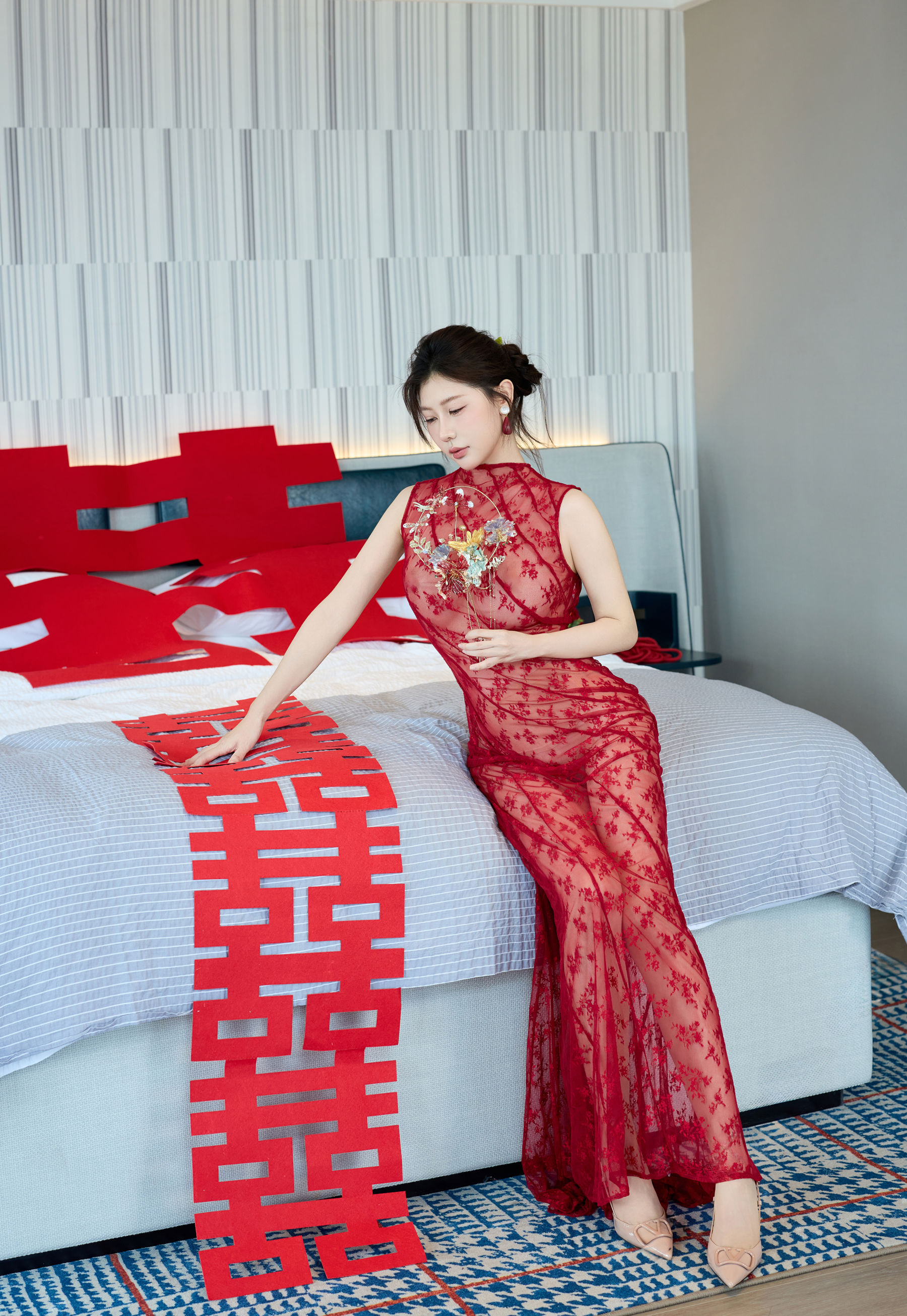 尹甜甜 - 出嫁/(85P)