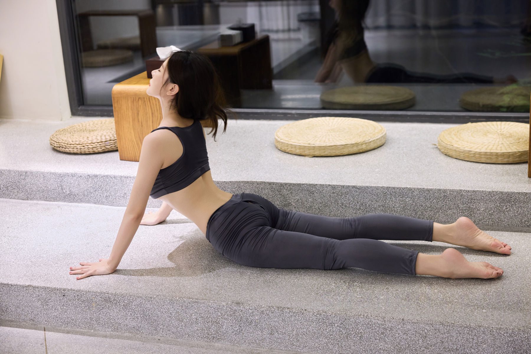 尹甜甜 - 瑜伽开裆裤/(83P)