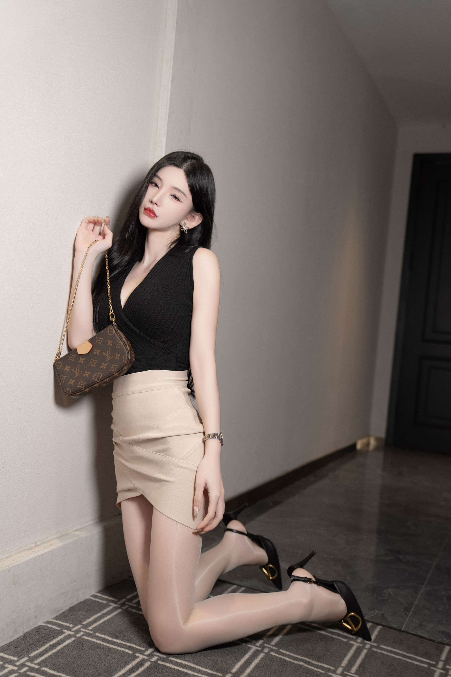 周于希 - 模特剧情/(112P)