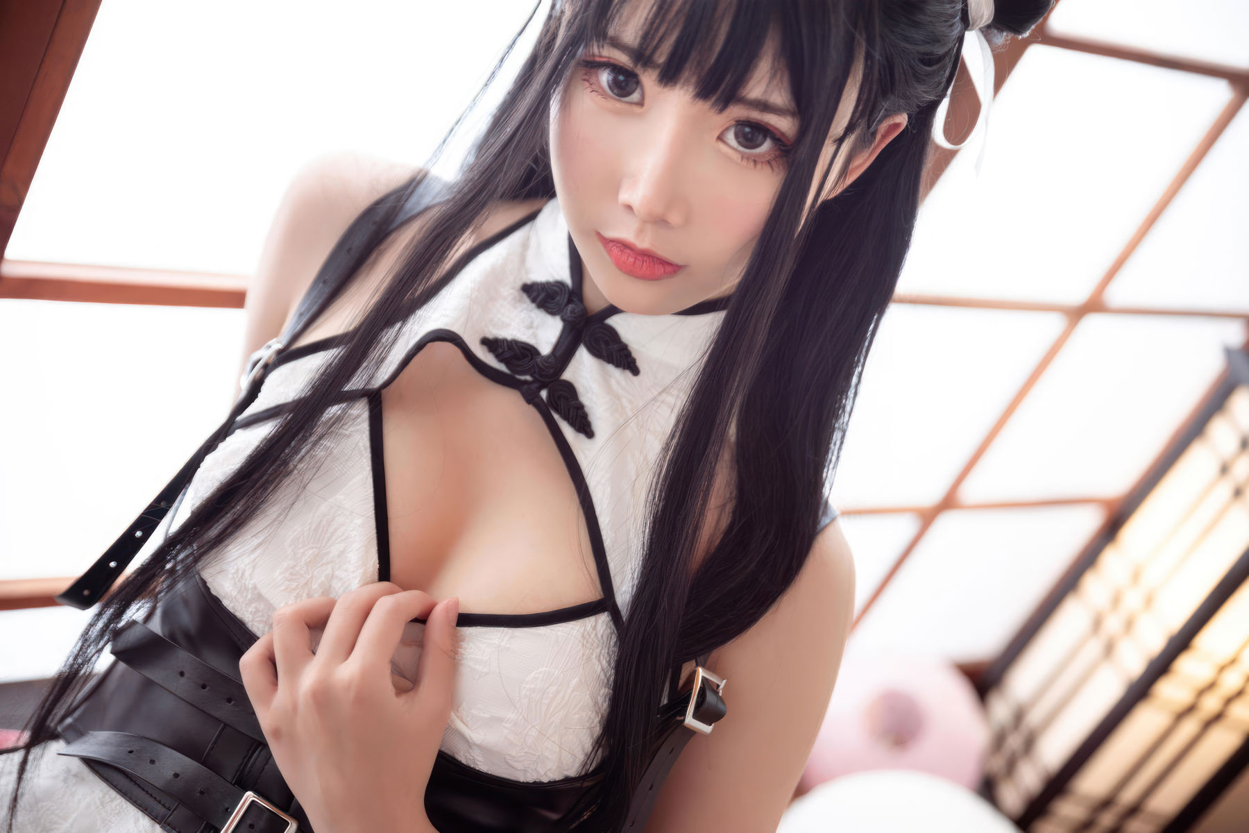 可爱人气Coser 面饼仙儿 - 白色旗袍/(60P)