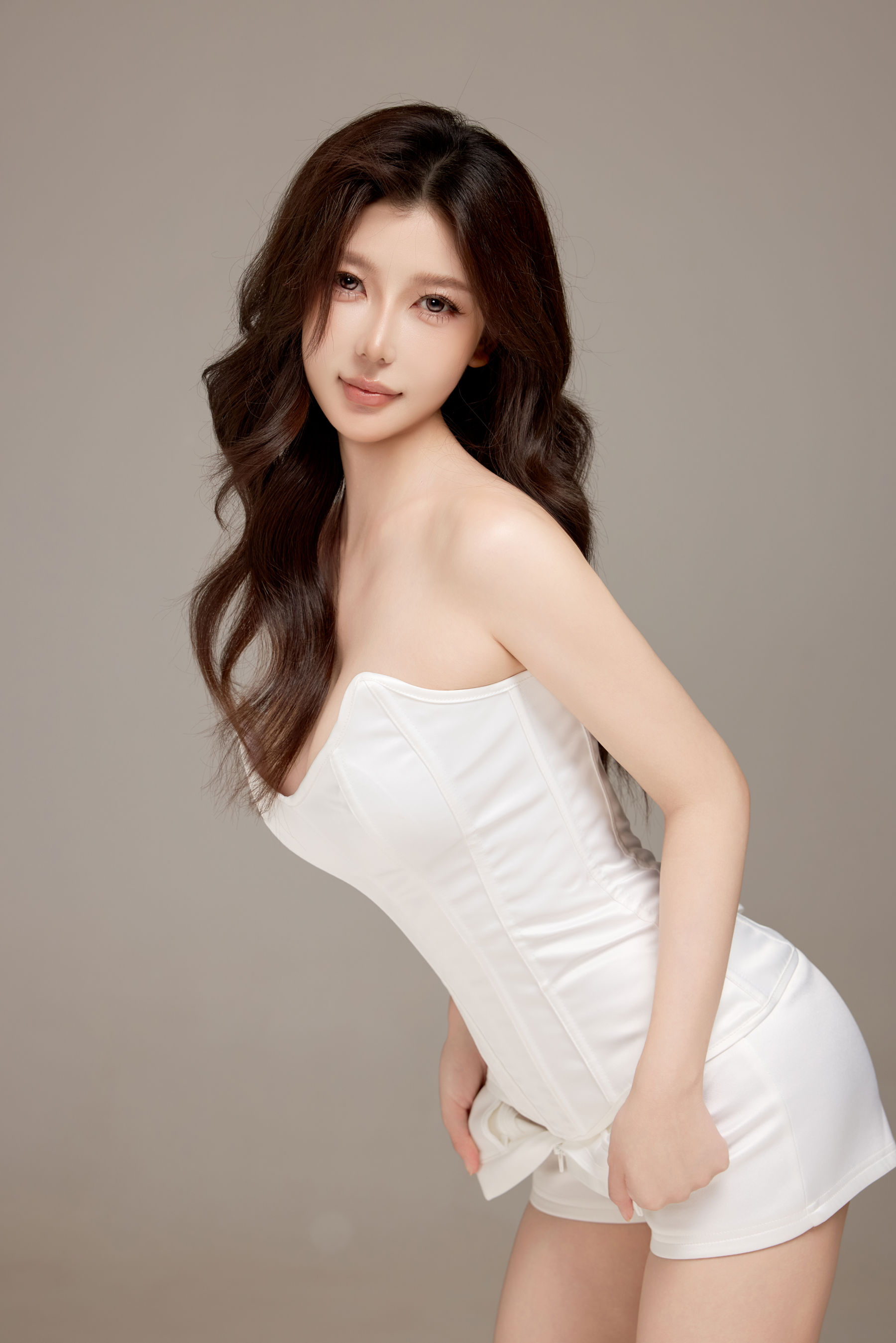 尹甜甜 - 女团/(92P)