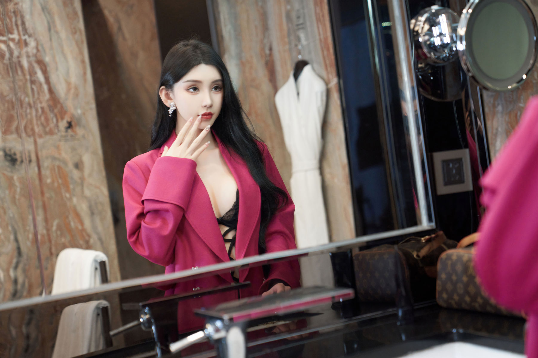 周于希 - 蕾丝黑丝直播/(109P)