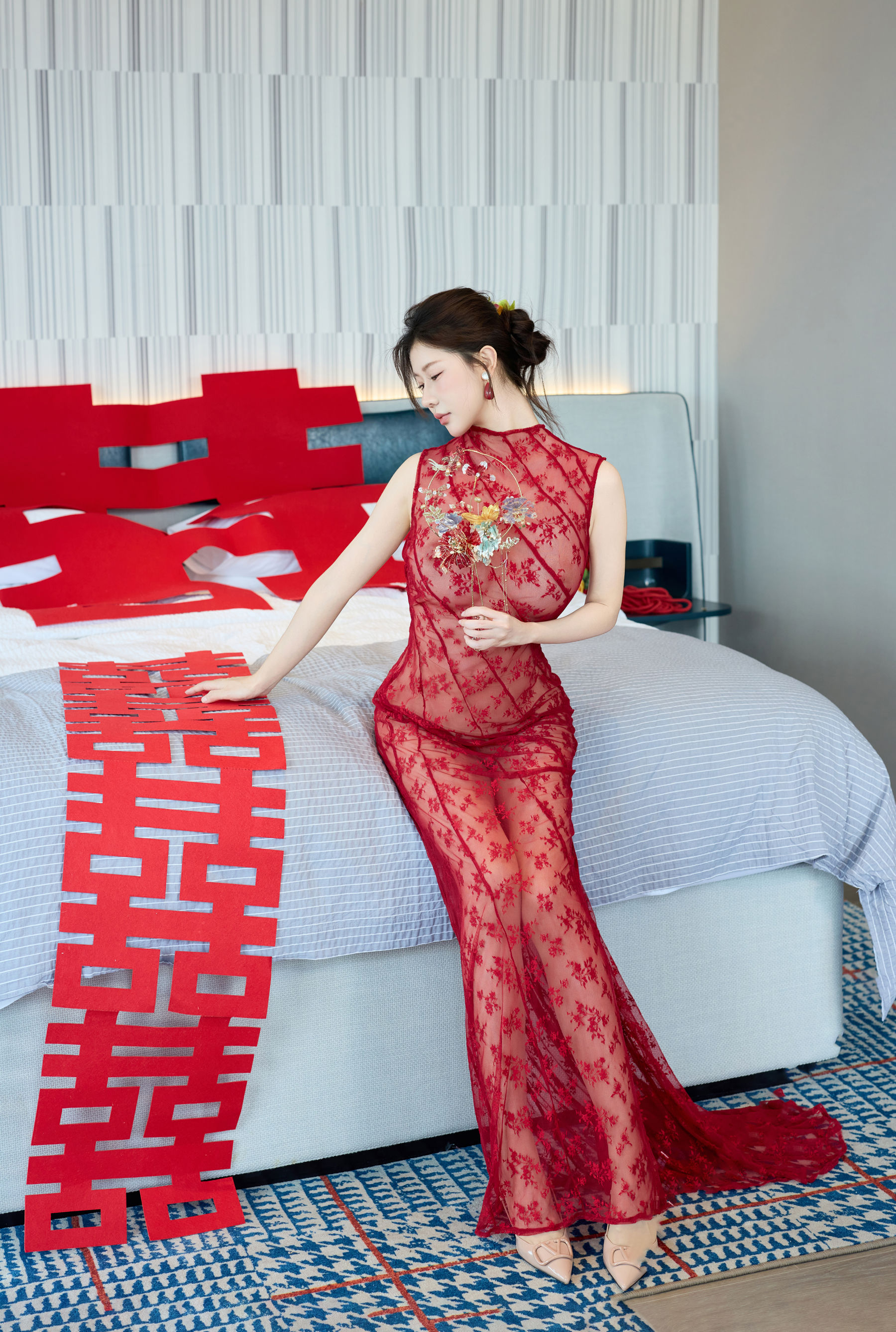 尹甜甜 - 出嫁/(85P)