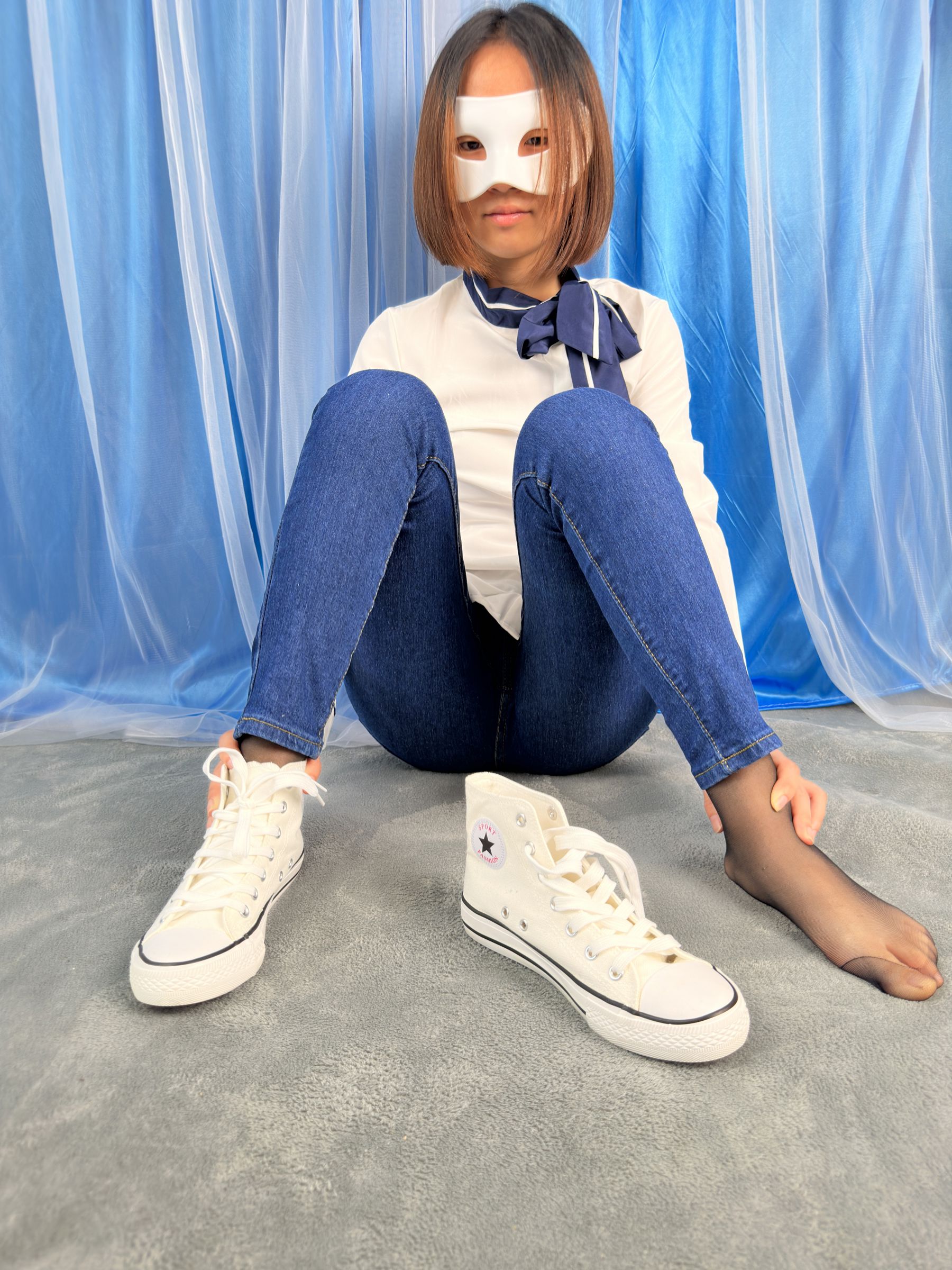 三禾摄影 No.024 牛仔裤里丝 帆布鞋 高跟/(201P)