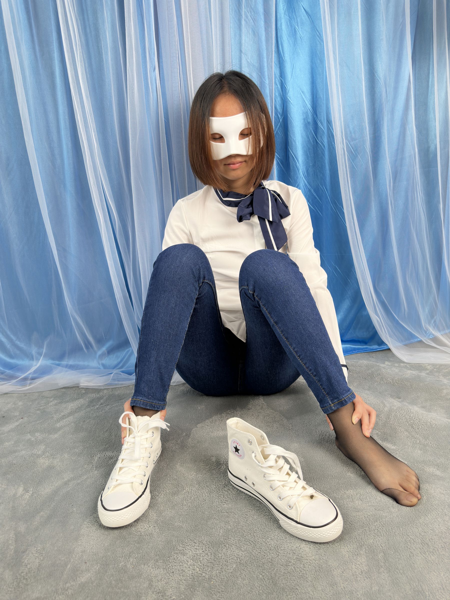 三禾摄影 No.024 牛仔裤里丝 帆布鞋 高跟/(201P)