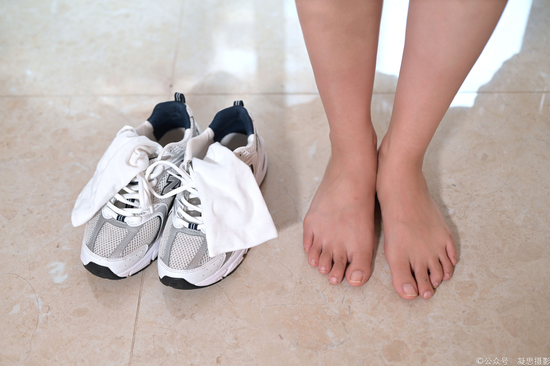 凝思摄影 No.012 德美 - 泰国制服、短白袜、运动鞋/(160P)