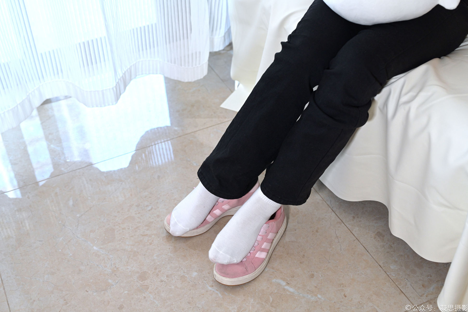 凝思摄影 No.013 铃铃 - T恤、短白袜、平底鞋/(139P)