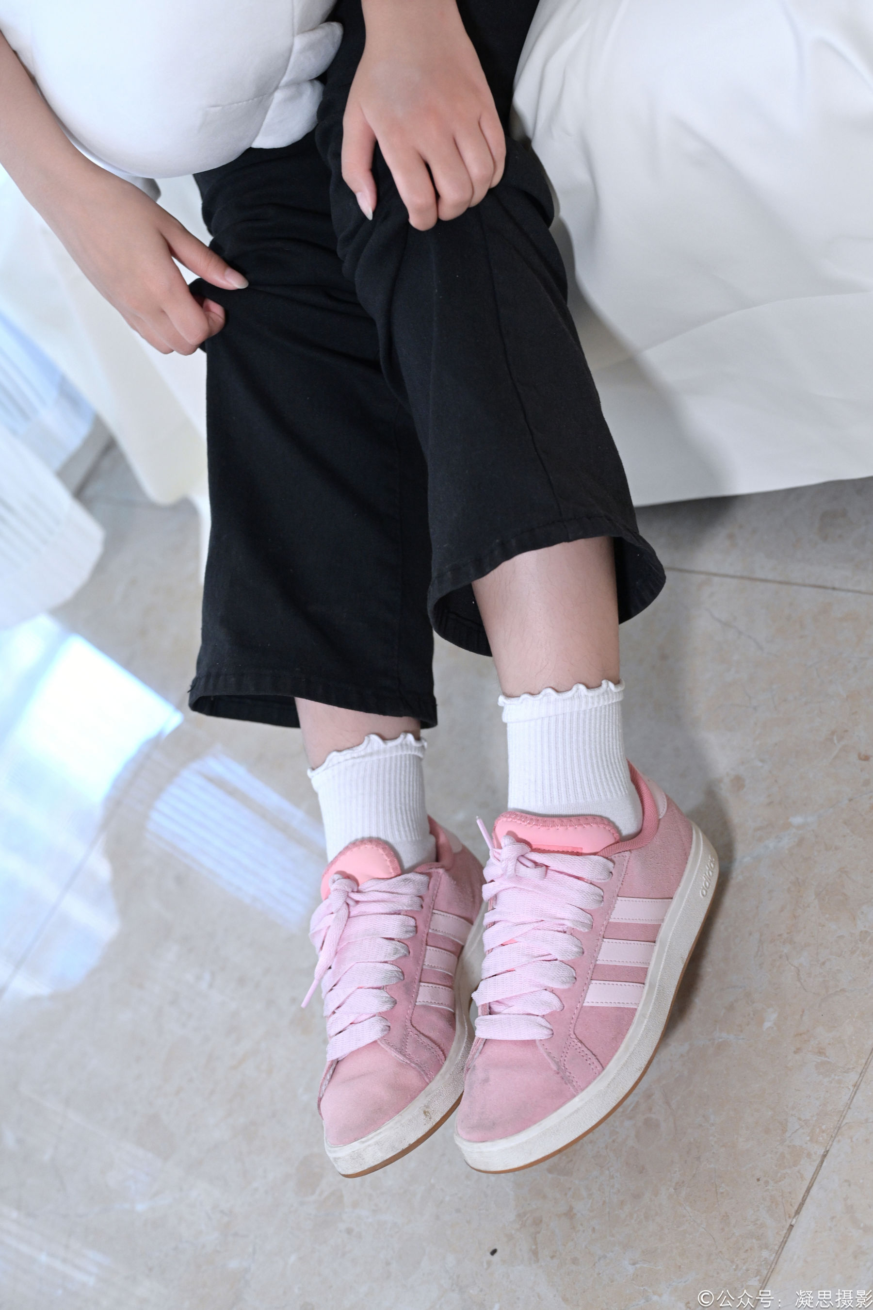 凝思摄影 No.013 铃铃 - T恤、短白袜、平底鞋/(139P)