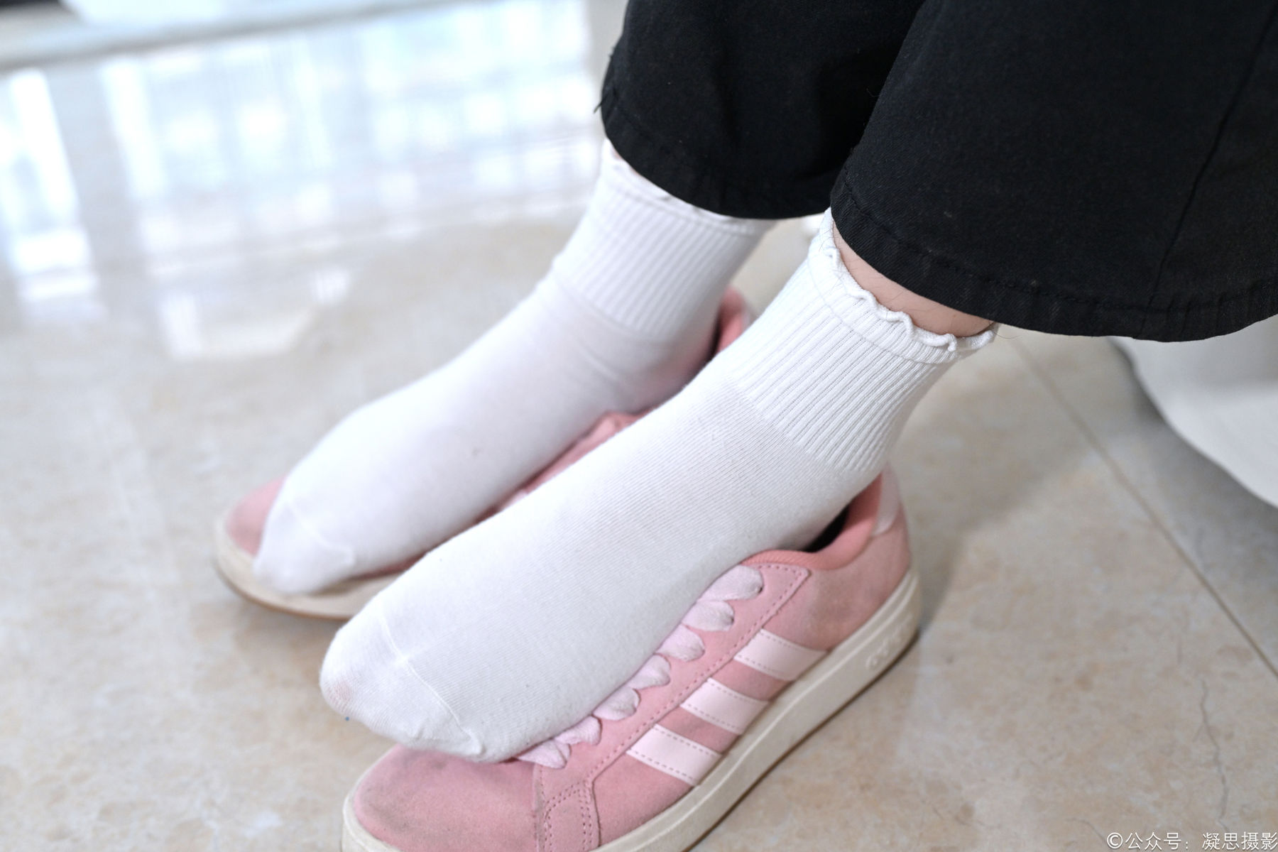 凝思摄影 No.013 铃铃 - T恤、短白袜、平底鞋/(139P)