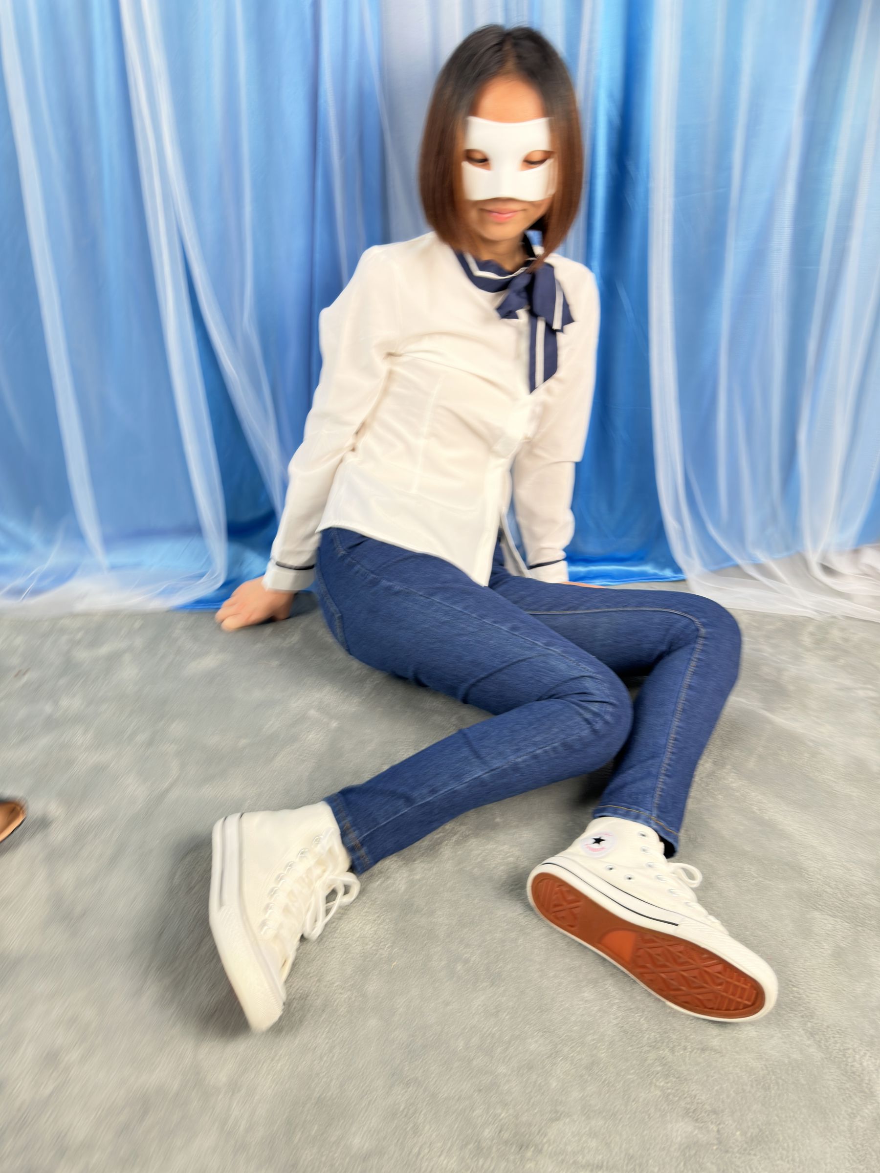 三禾摄影 No.024 牛仔裤里丝 帆布鞋 高跟/(201P)