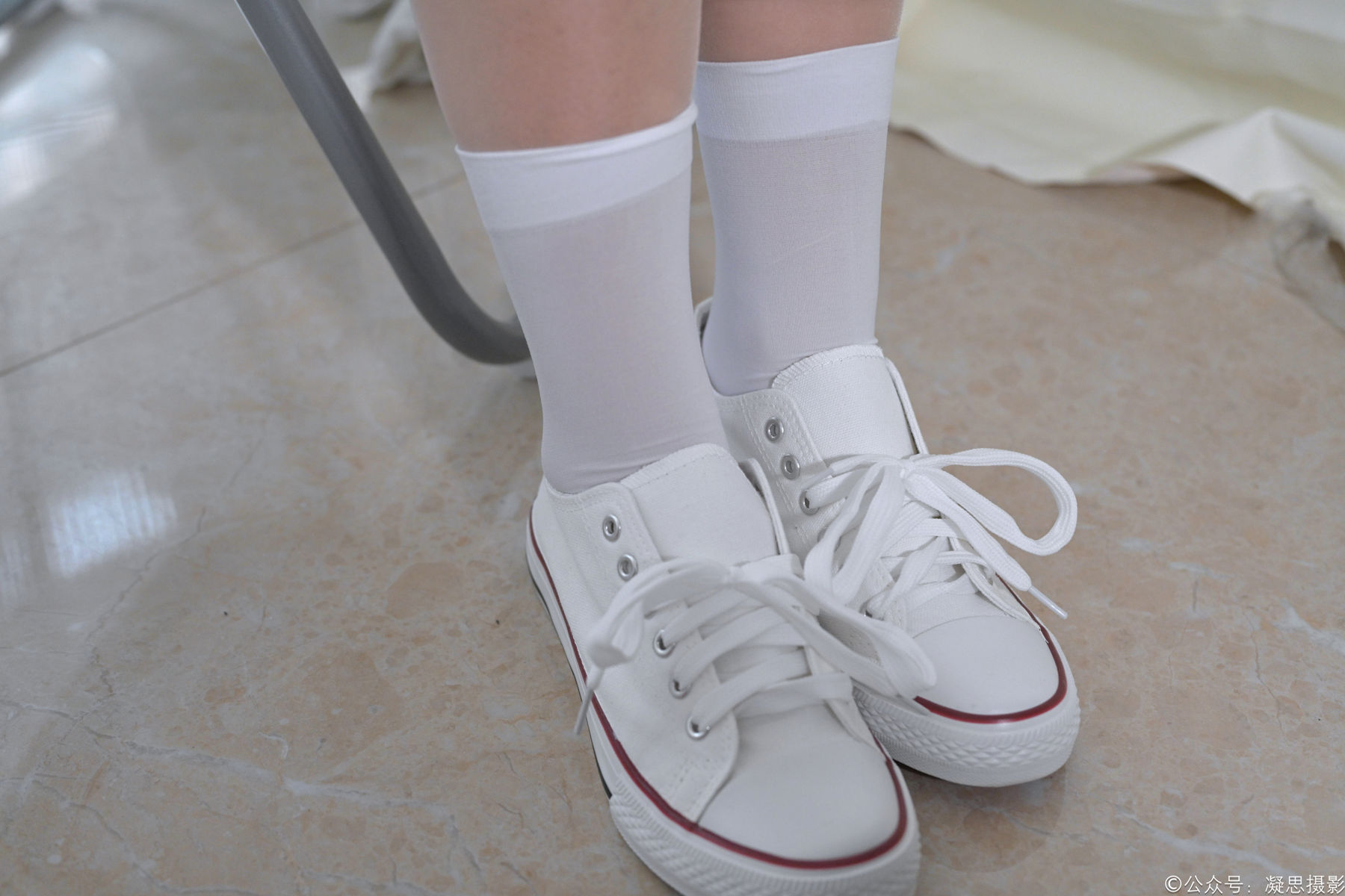 凝思摄影 No.009 琦琦 - 校服、短白丝、连裤肉丝、帆布鞋/(136P)