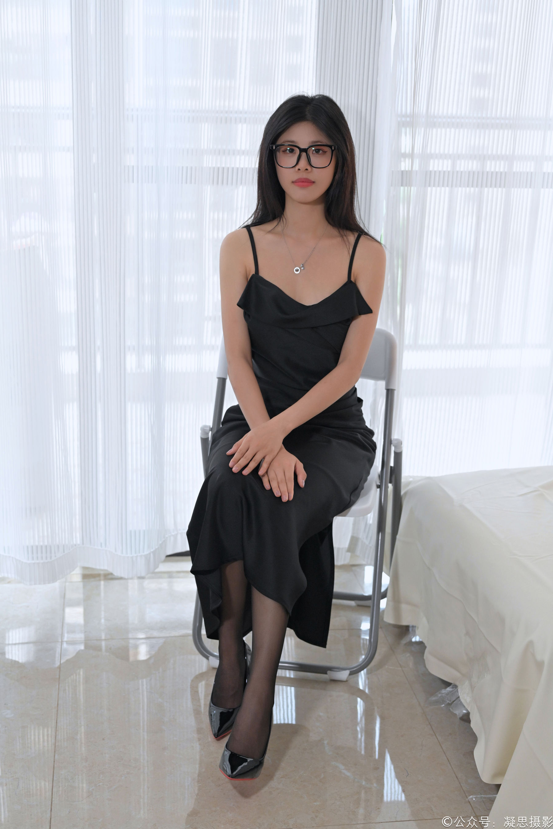 凝思摄影 No.010 木木 - 包臀裙、黑丝、高跟鞋/(136P)