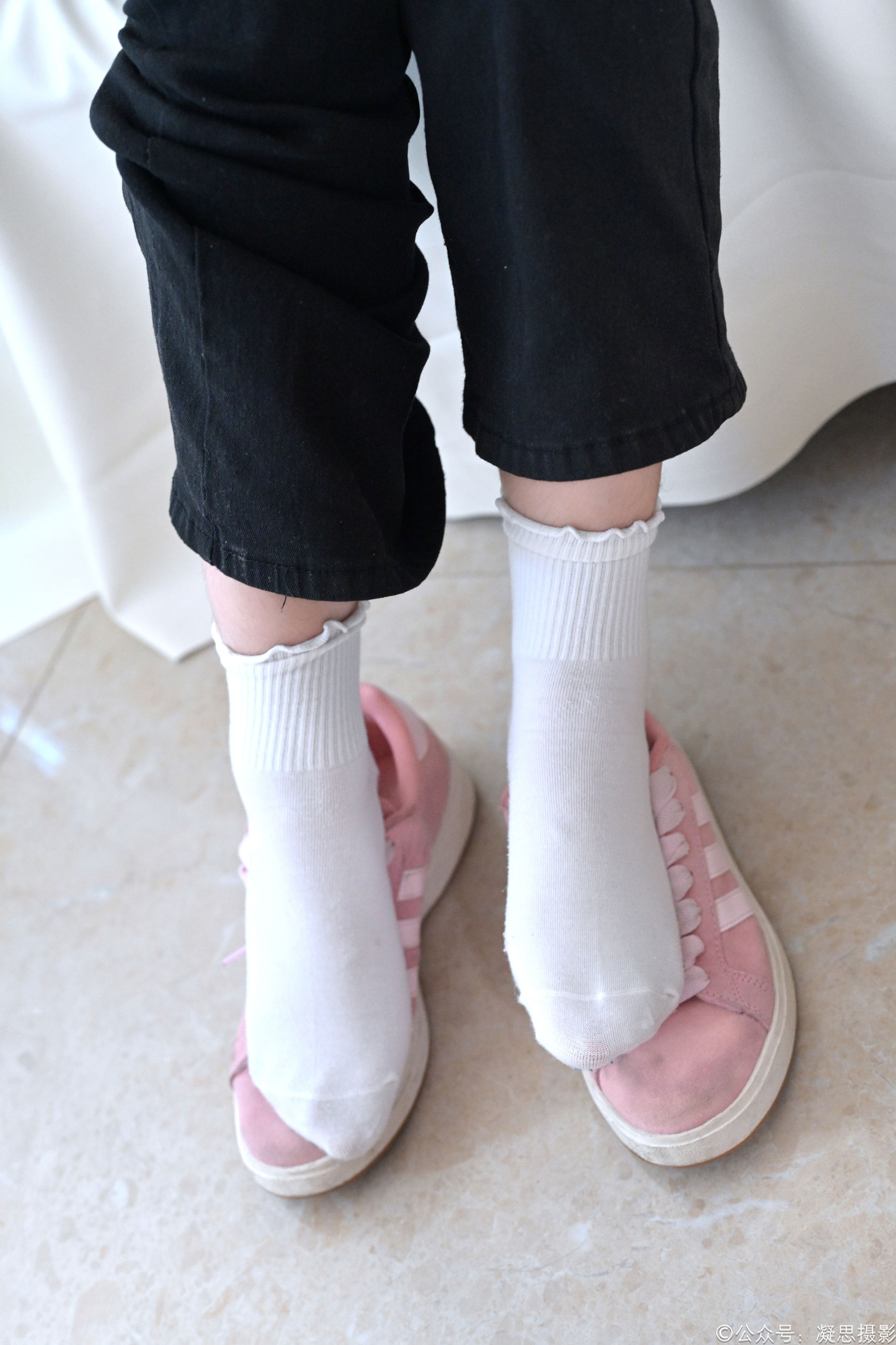 凝思摄影 No.013 铃铃 - T恤、短白袜、平底鞋/(139P)