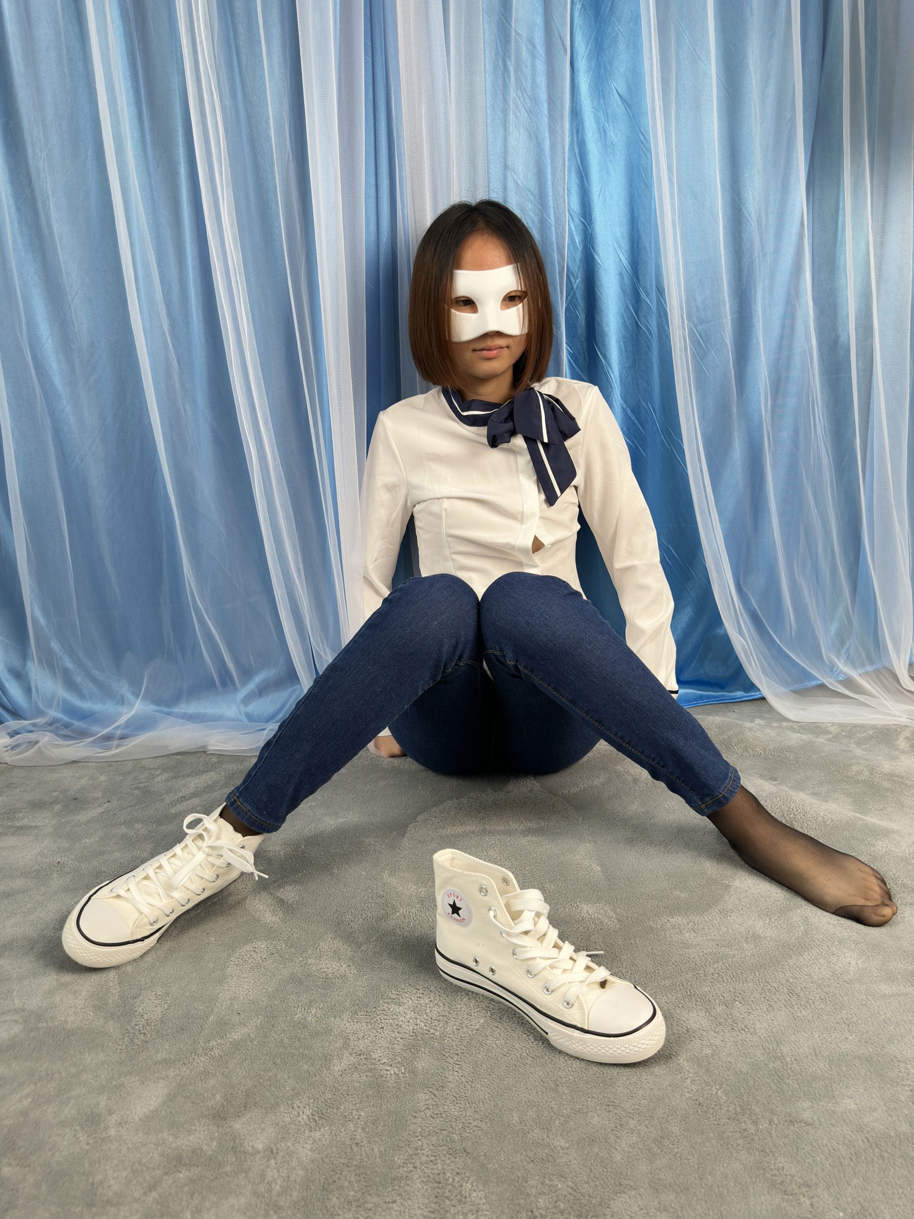 三禾摄影 No.024 牛仔裤里丝 帆布鞋 高跟/(201P)