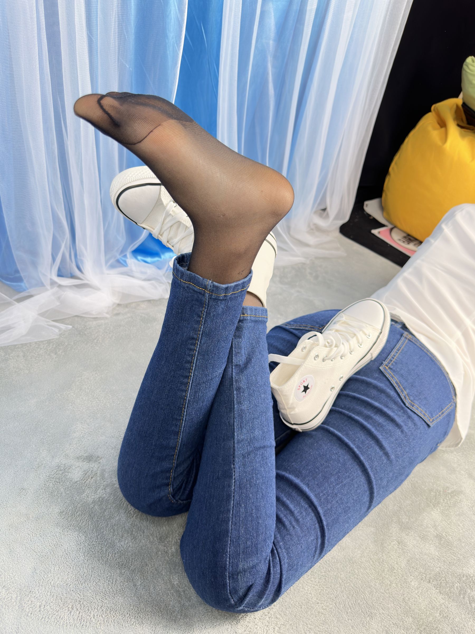 三禾摄影 No.024 牛仔裤里丝 帆布鞋 高跟/(201P)