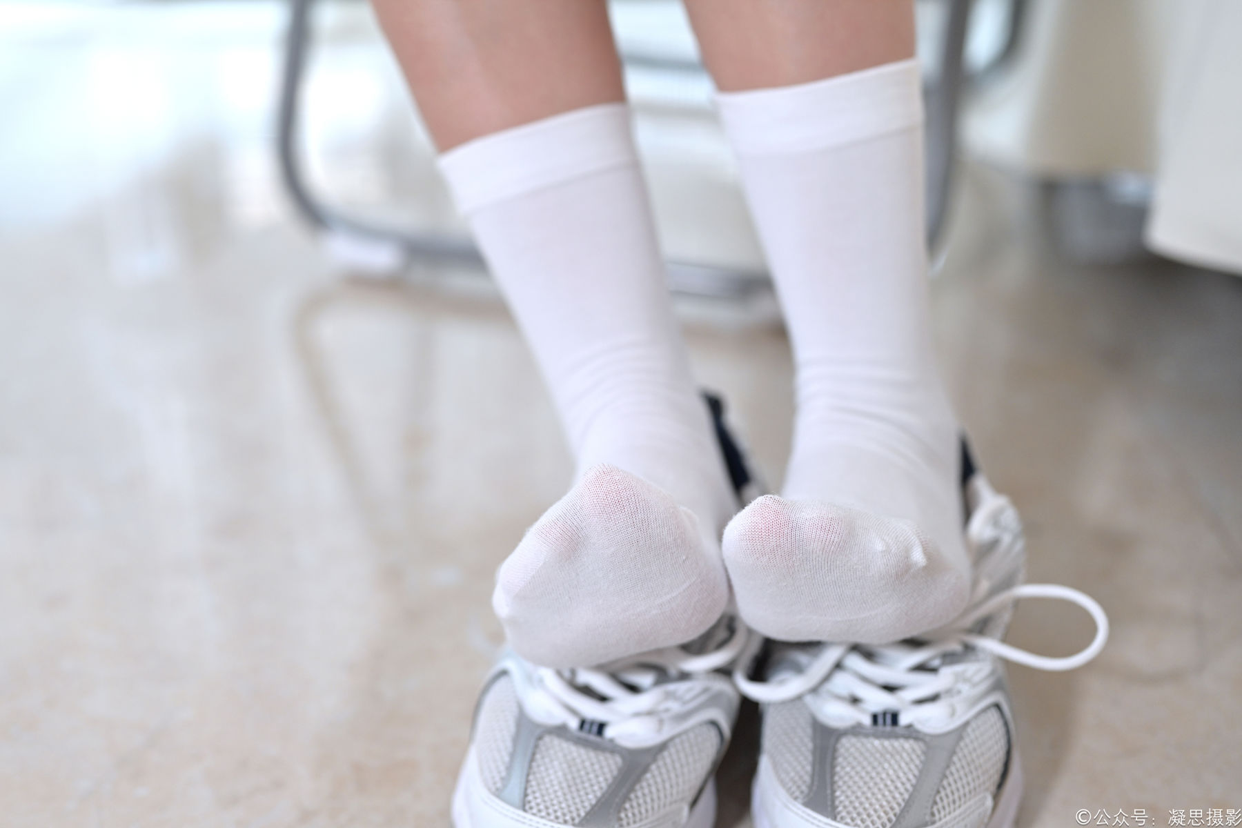 凝思摄影 No.012 德美 - 泰国制服、短白袜、运动鞋/(160P)