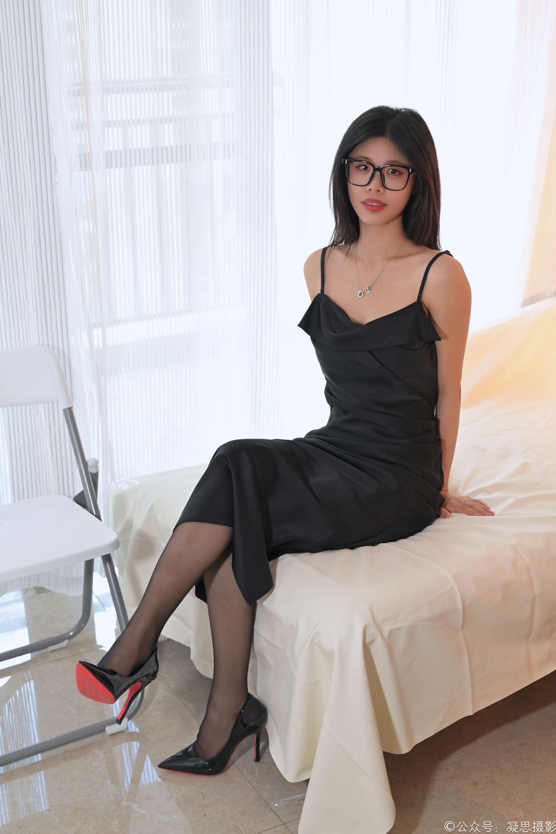 凝思摄影 No.010 木木 - 包臀裙、黑丝、高跟鞋/(136P)