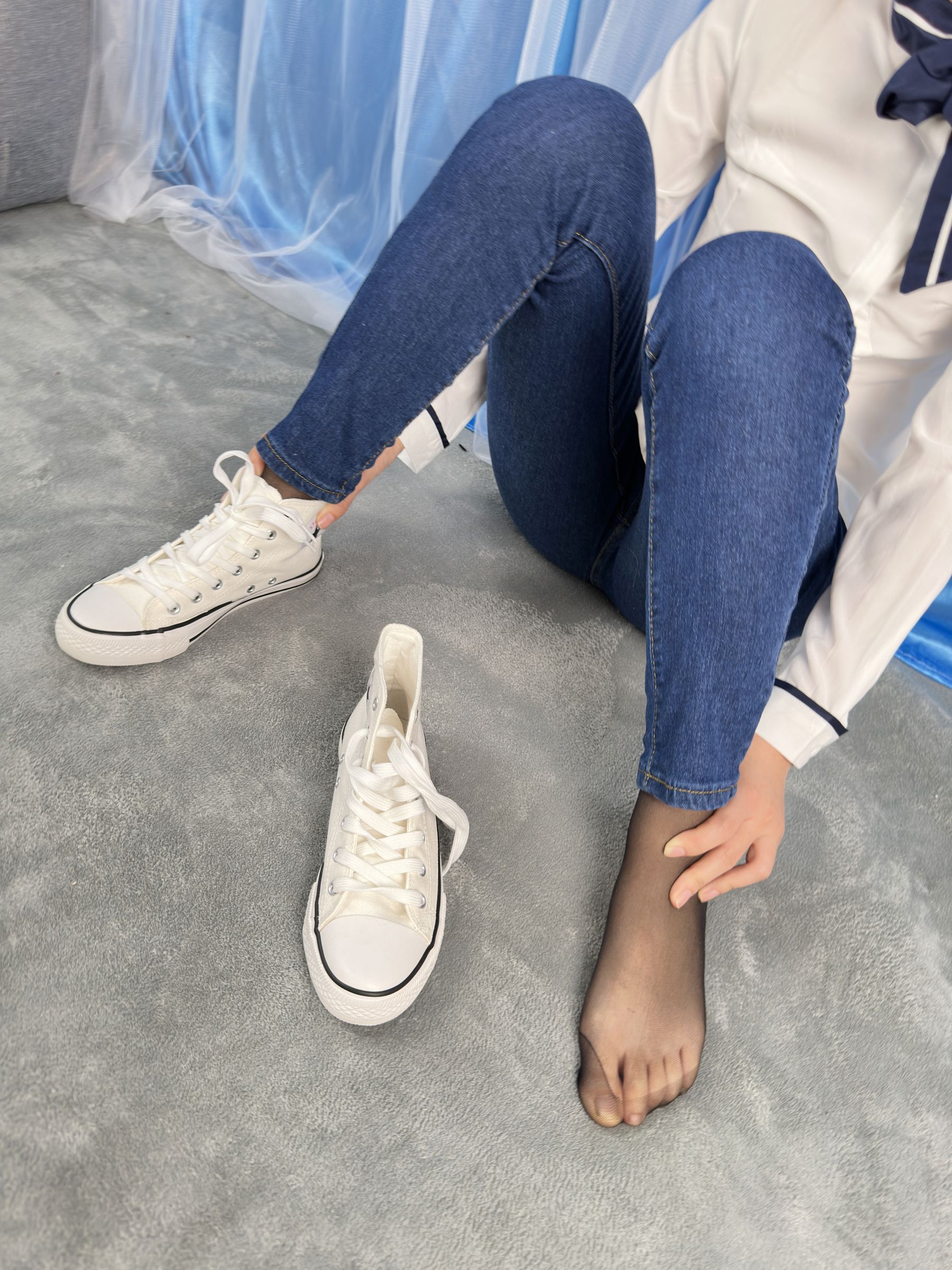 三禾摄影 No.024 牛仔裤里丝 帆布鞋 高跟/(201P)