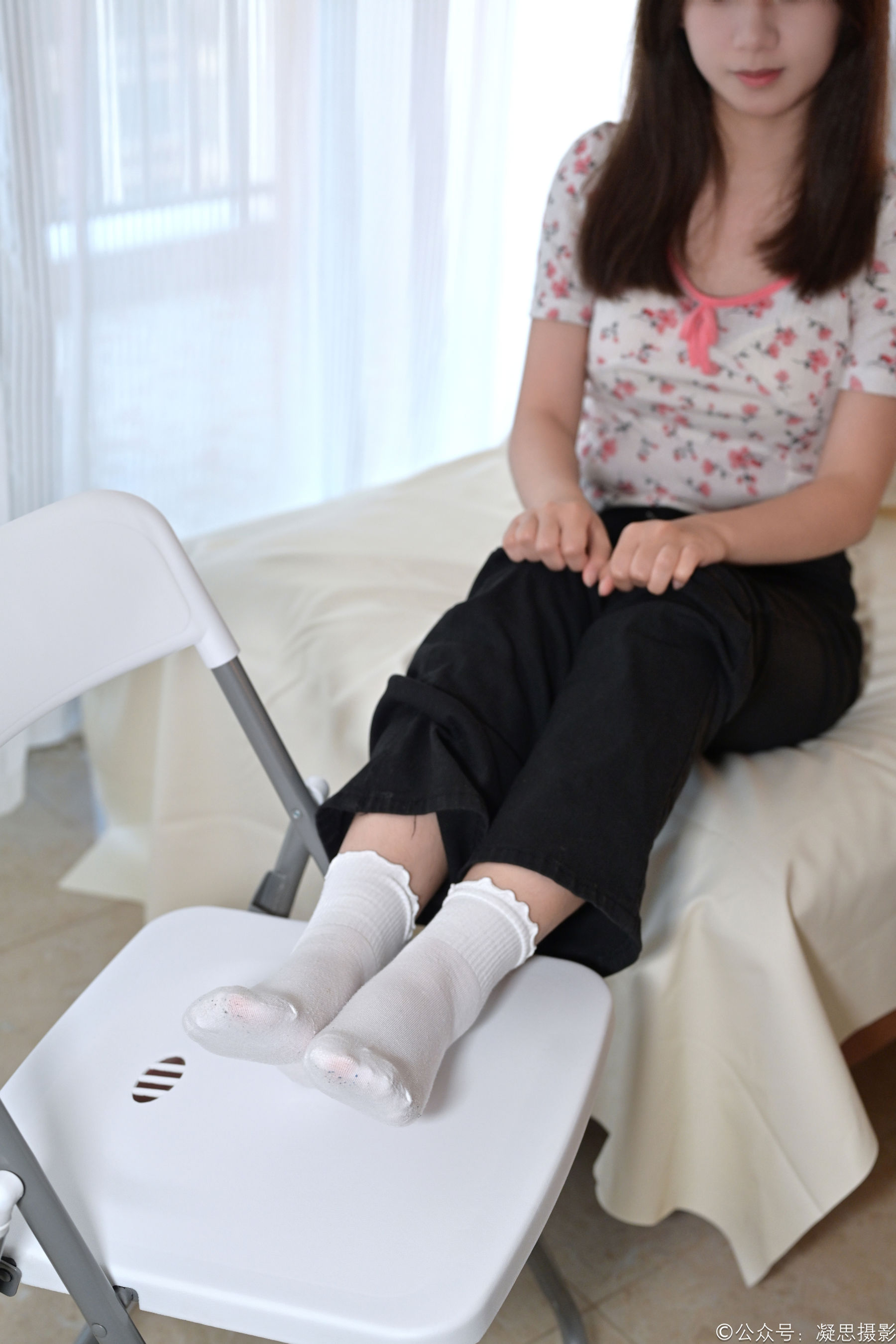 凝思摄影 No.013 铃铃 - T恤、短白袜、平底鞋/(139P)