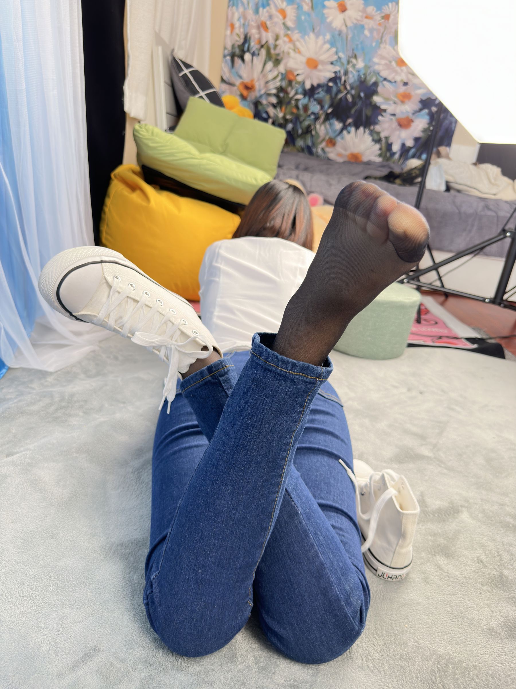 三禾摄影 No.024 牛仔裤里丝 帆布鞋 高跟/(201P)