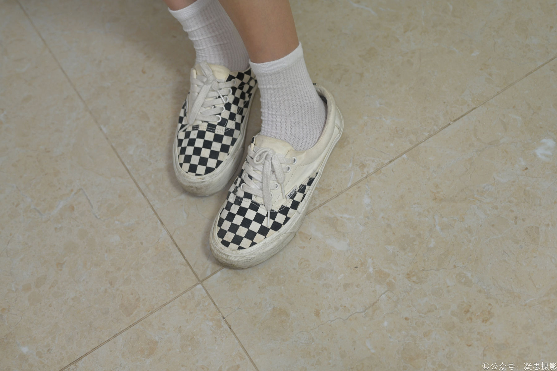 凝思摄影 No.007 小睿 - 长裙、短白袜、平底鞋/(133P)