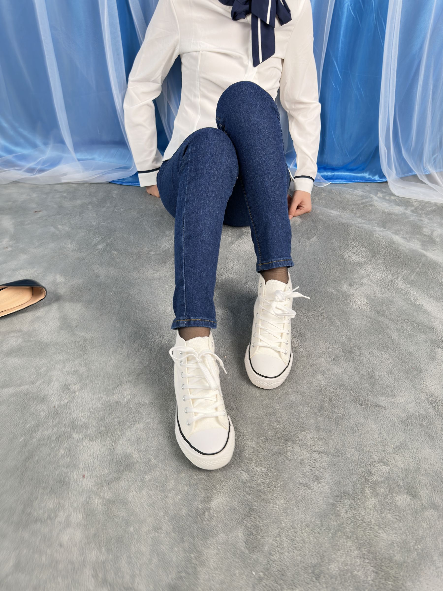 三禾摄影 No.024 牛仔裤里丝 帆布鞋 高跟/(201P)