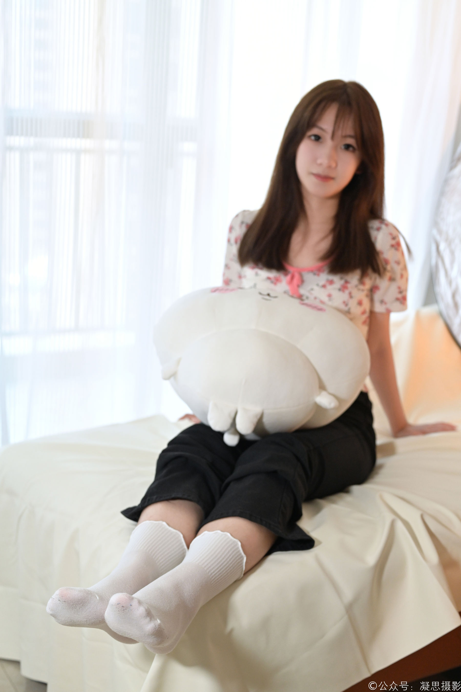 凝思摄影 No.013 铃铃 - T恤、短白袜、平底鞋/(139P)