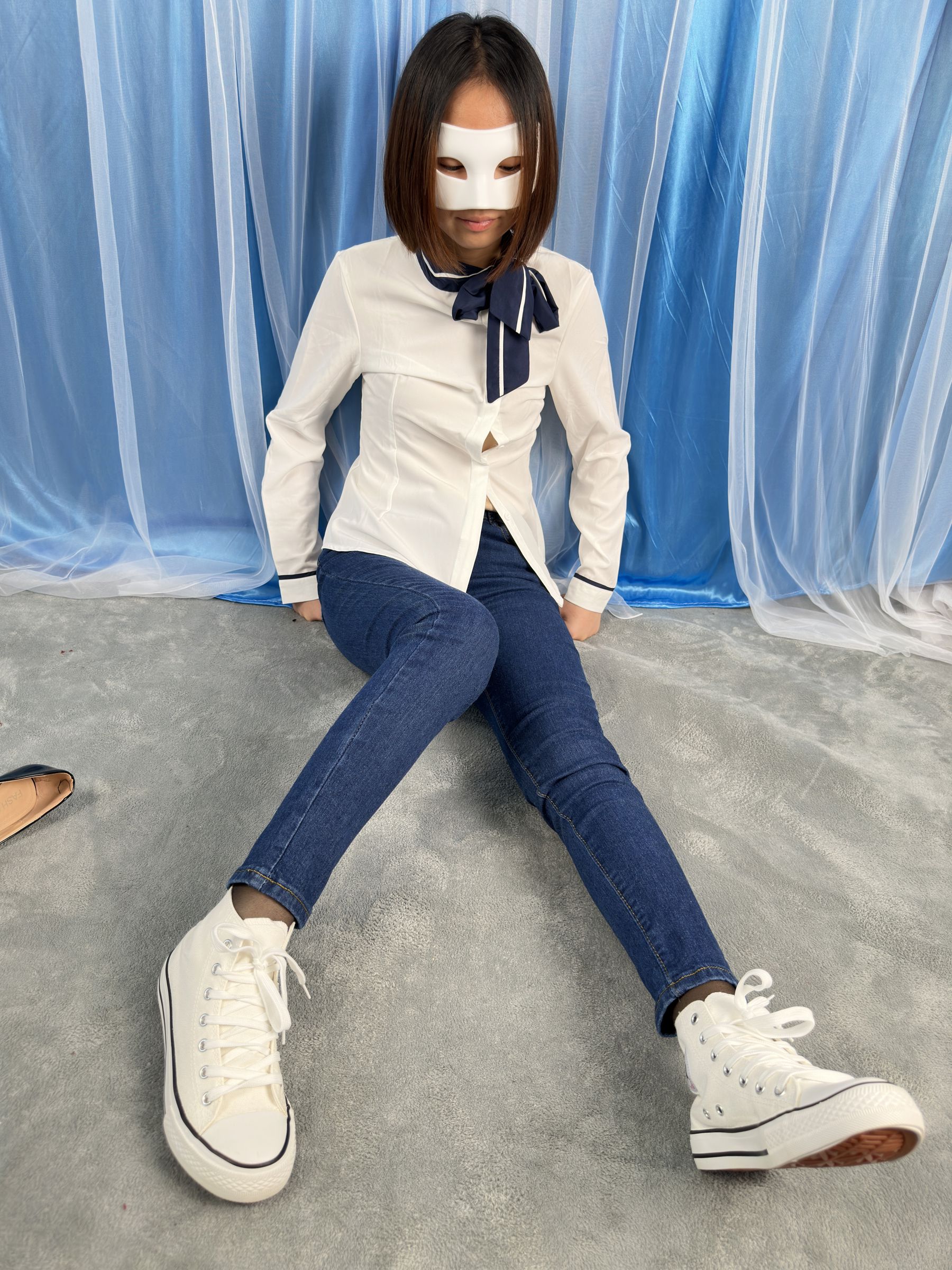 三禾摄影 No.024 牛仔裤里丝 帆布鞋 高跟/(201P)