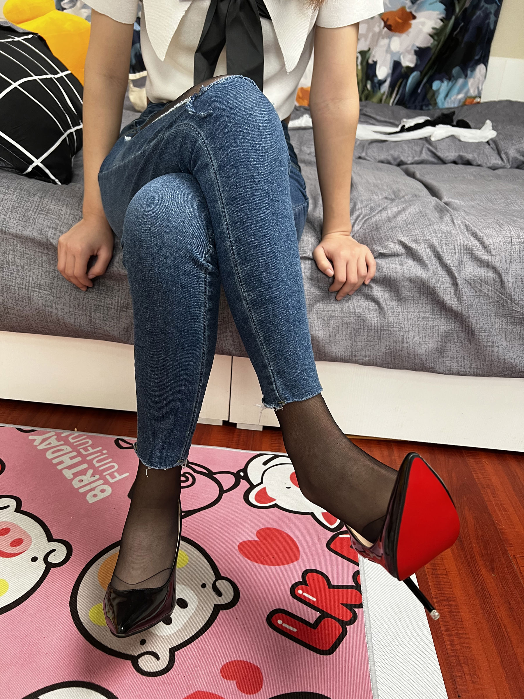 三禾摄影 No.024 牛仔裤里丝 帆布鞋 高跟/(201P)