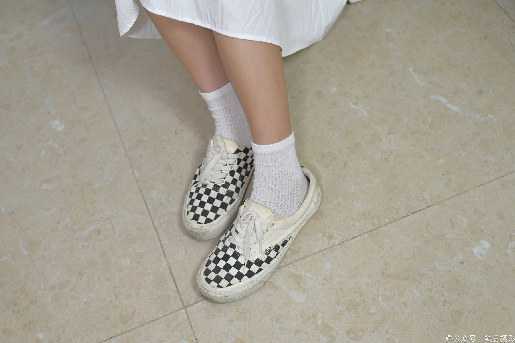 凝思摄影 No.007 小睿 - 长裙、短白袜、平底鞋/(133P)