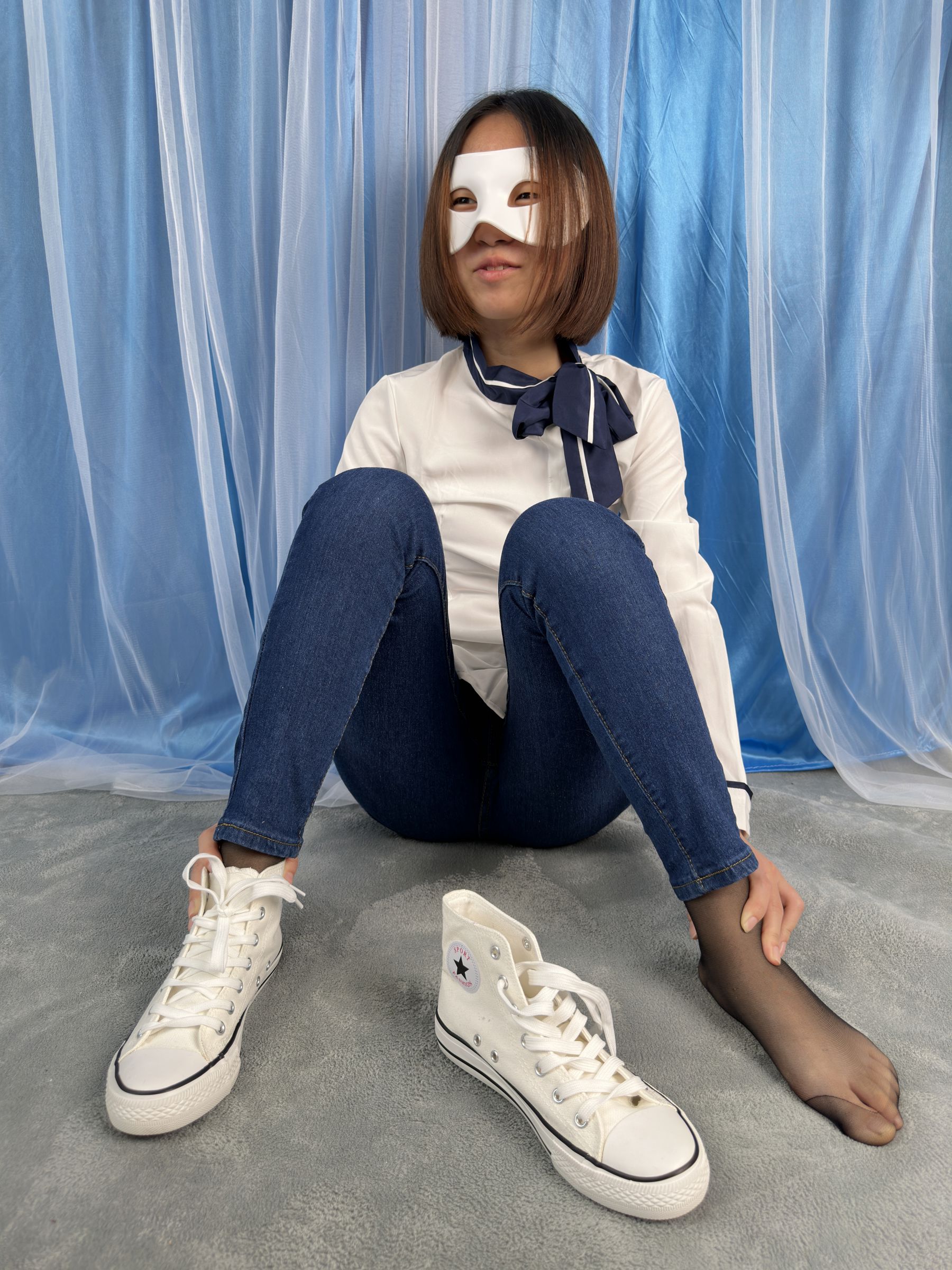 三禾摄影 No.024 牛仔裤里丝 帆布鞋 高跟/(201P)