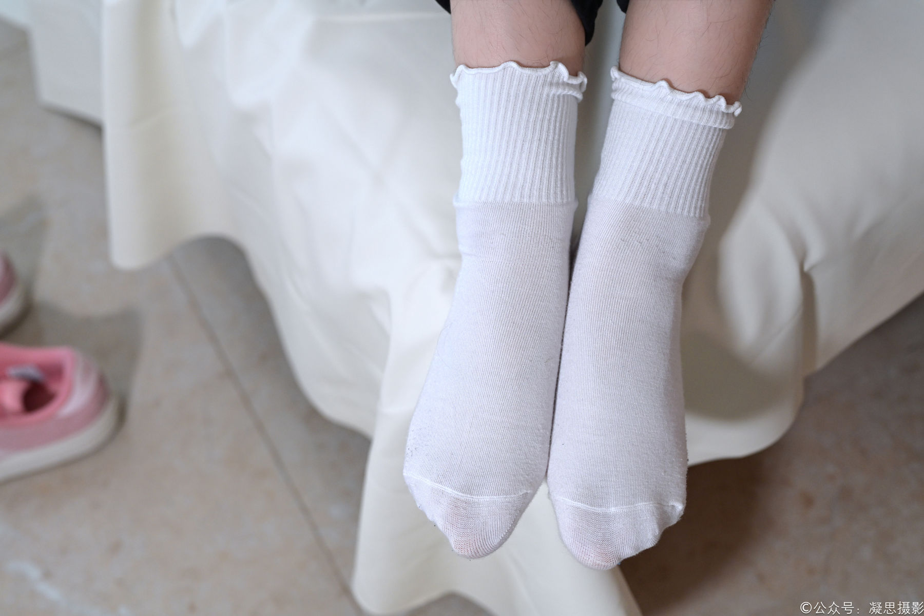 凝思摄影 No.013 铃铃 - T恤、短白袜、平底鞋/(139P)