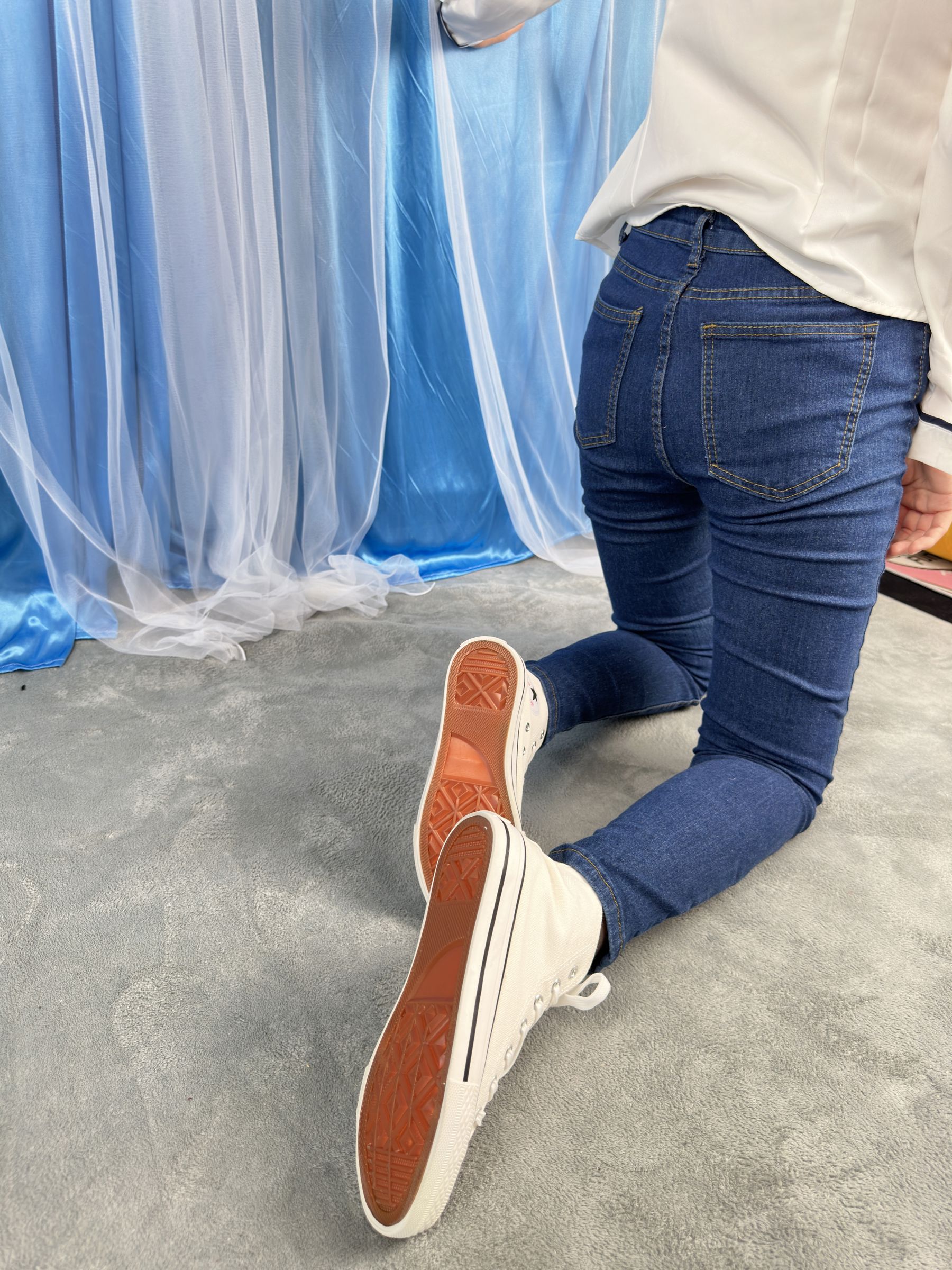 三禾摄影 No.024 牛仔裤里丝 帆布鞋 高跟/(201P)