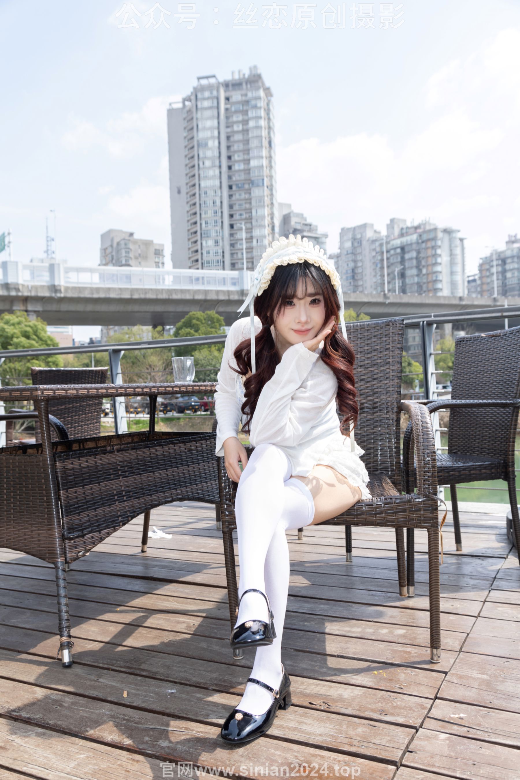 丝恋摄影 No.007 小梦 - 白色JK 超短裙 白色丝袜 黑色皮鞋/(285P)