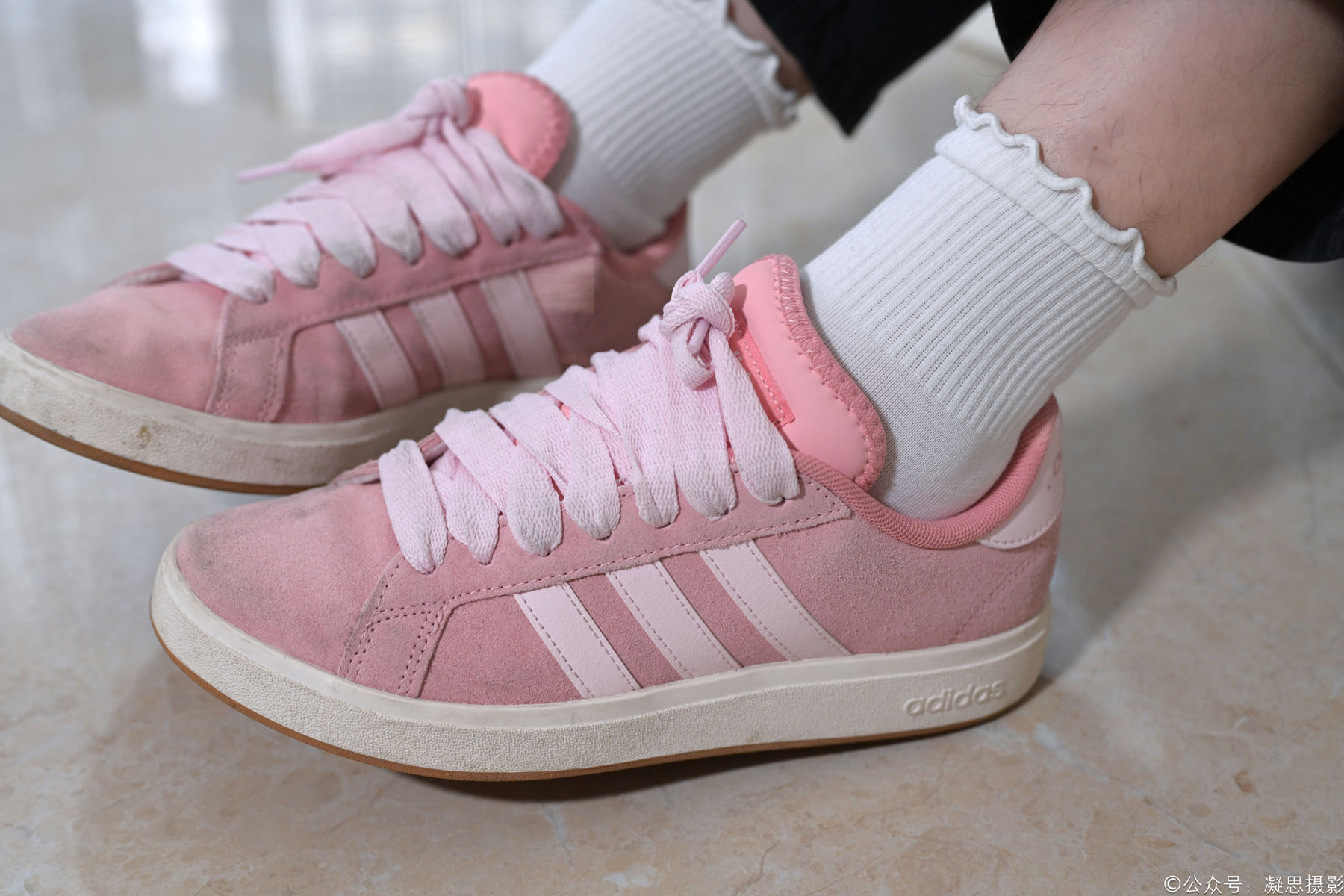 凝思摄影 No.013 铃铃 - T恤、短白袜、平底鞋/(139P)