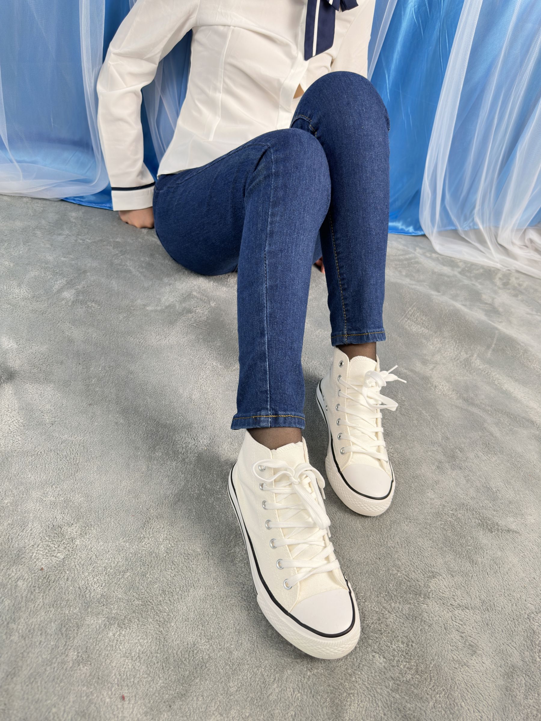 三禾摄影 No.024 牛仔裤里丝 帆布鞋 高跟/(201P)