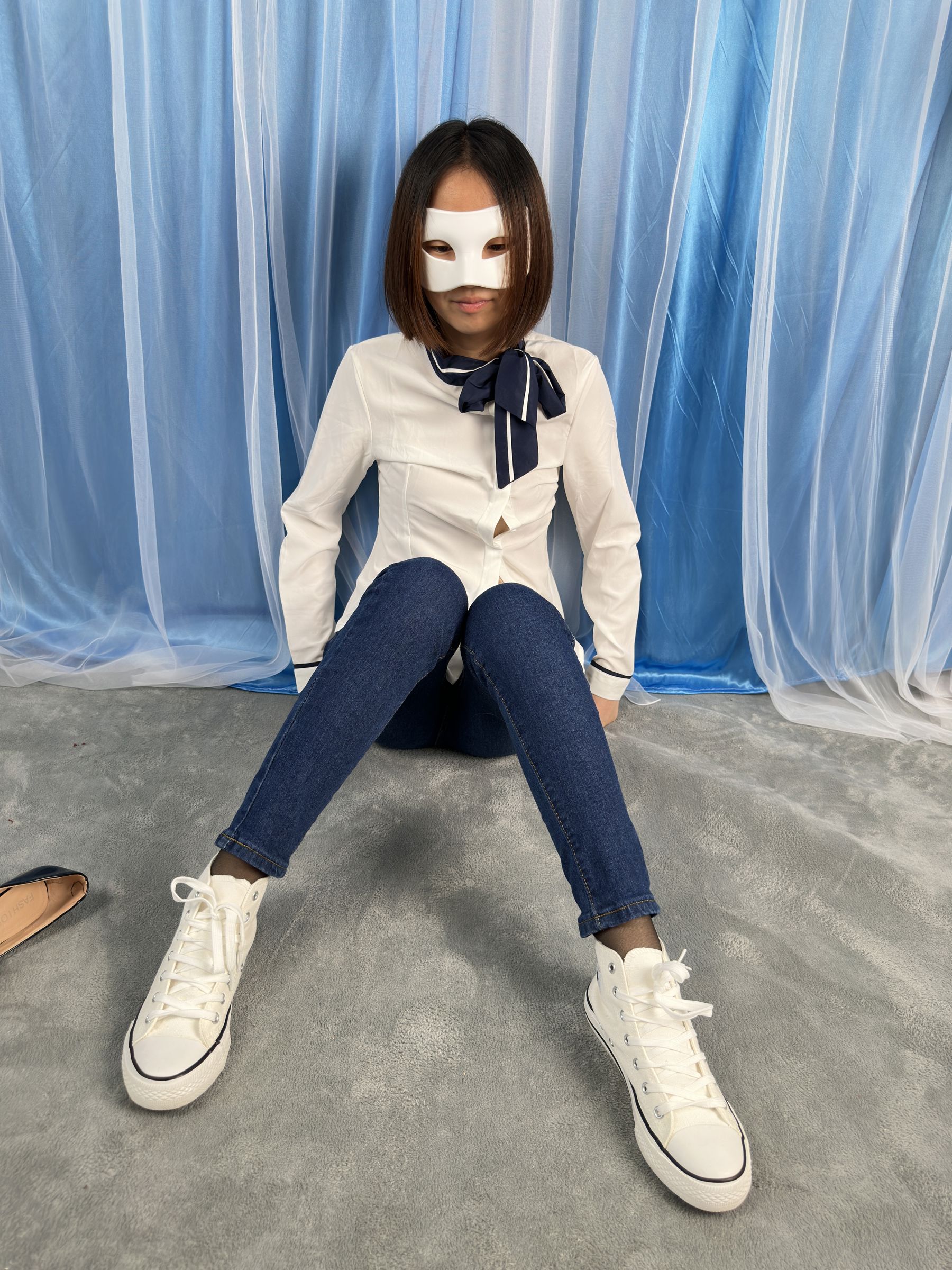 三禾摄影 No.024 牛仔裤里丝 帆布鞋 高跟/(201P)