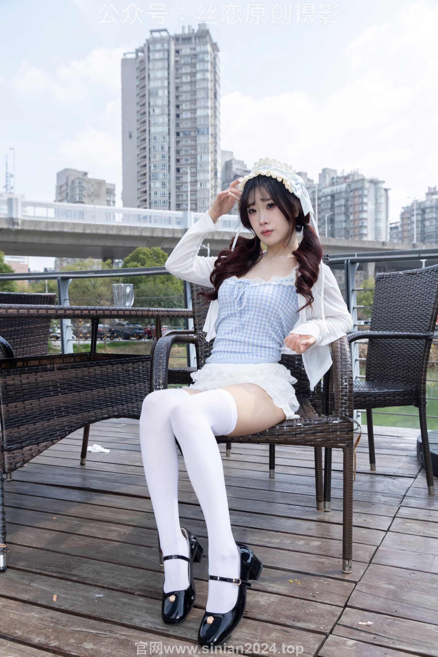 丝恋摄影 No.007 小梦 - 白色JK 超短裙 白色丝袜 黑色皮鞋/(285P)