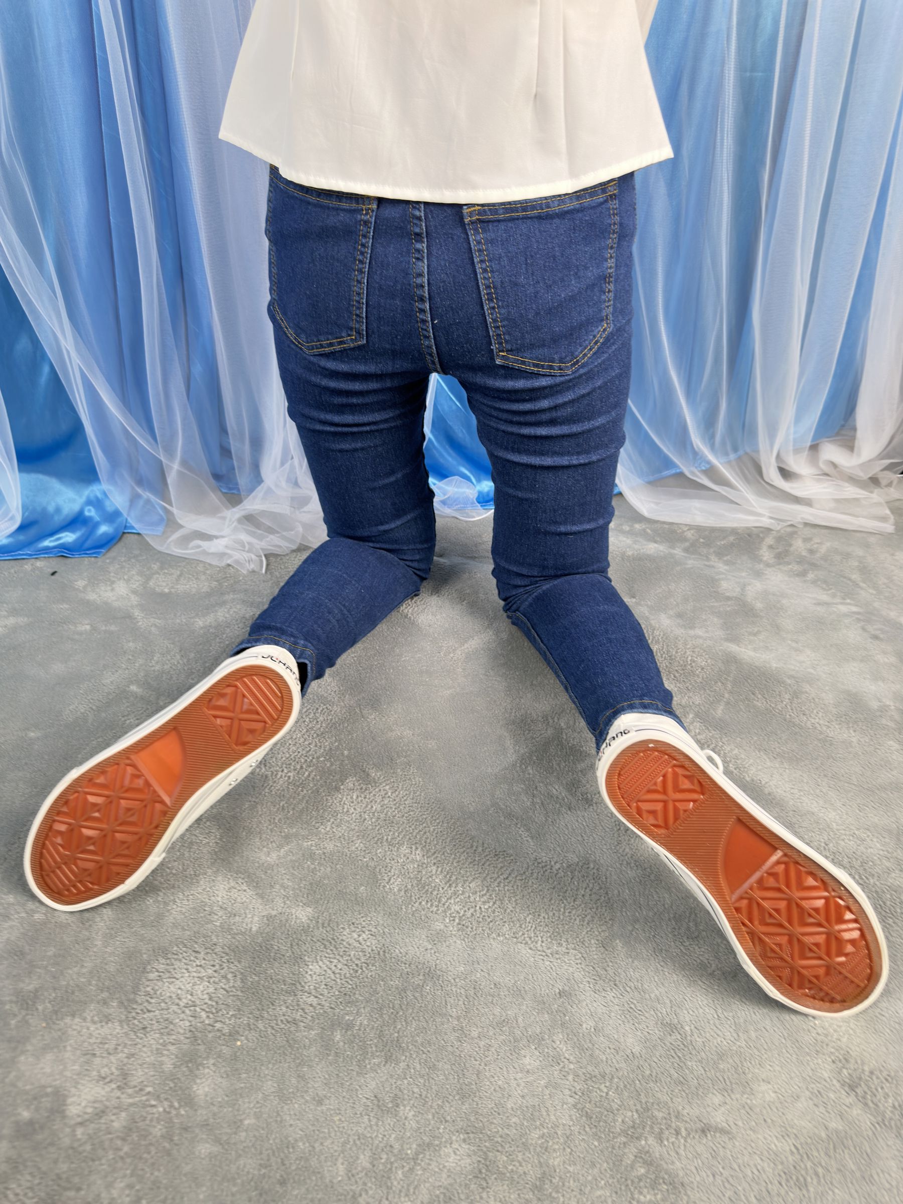 三禾摄影 No.024 牛仔裤里丝 帆布鞋 高跟/(201P)