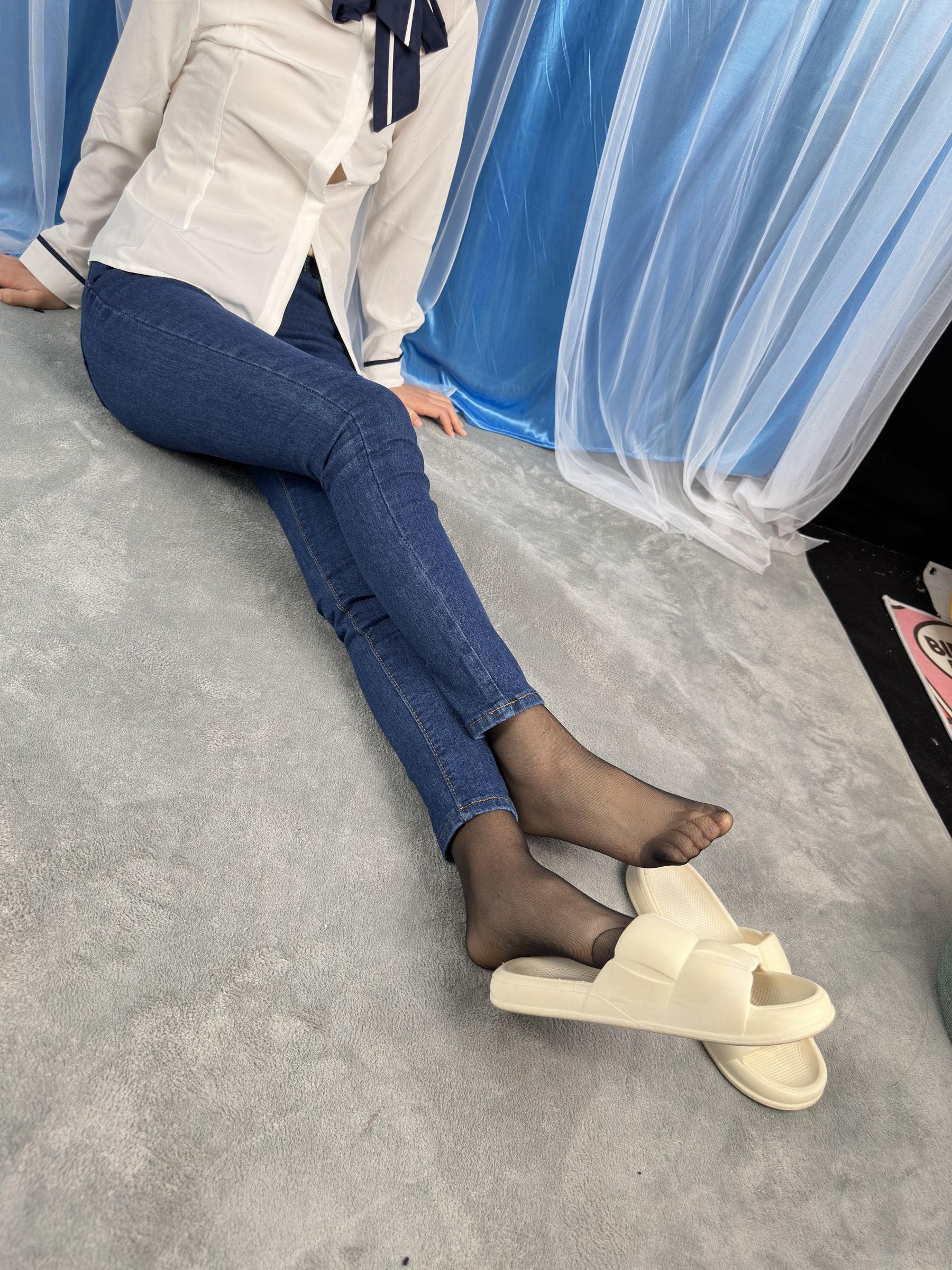 三禾摄影 No.024 牛仔裤里丝 帆布鞋 高跟/(201P)