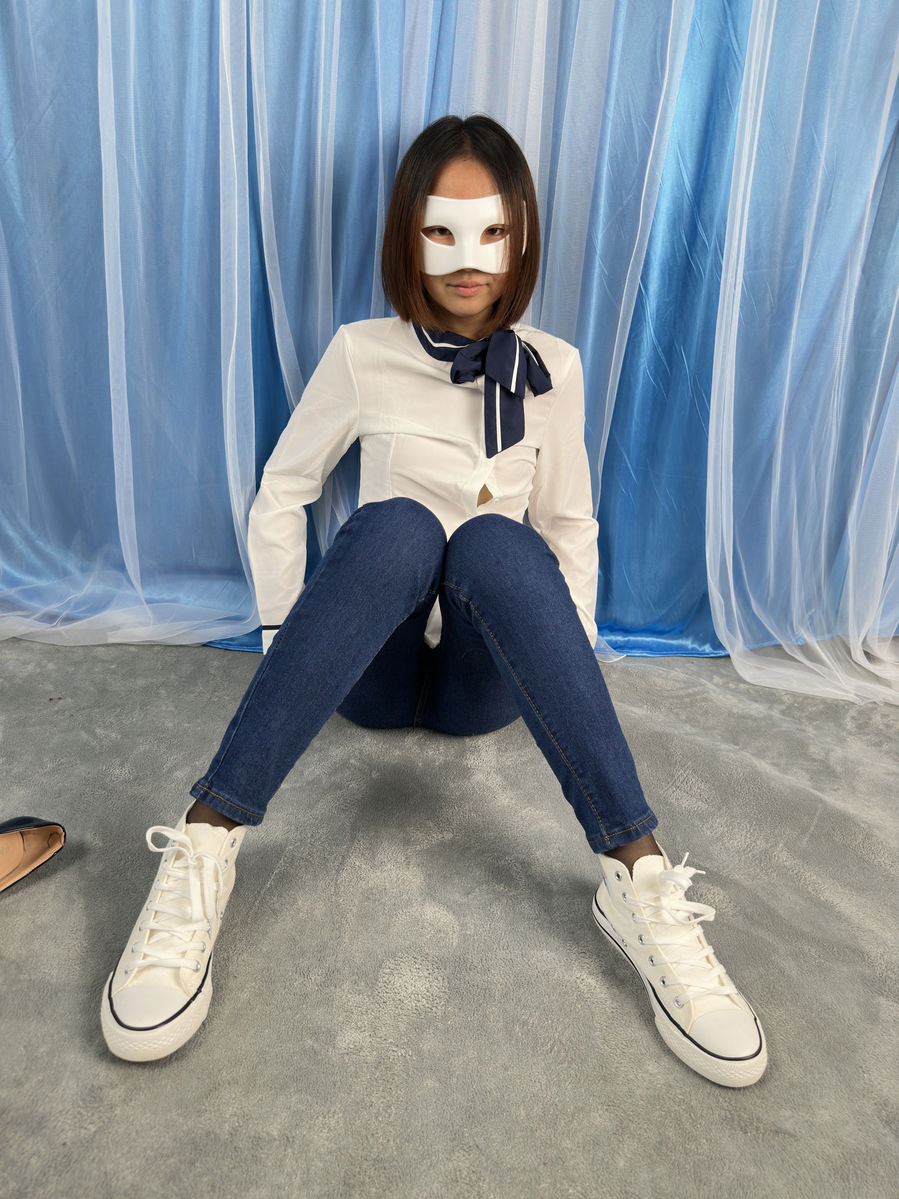 三禾摄影 No.024 牛仔裤里丝 帆布鞋 高跟/(201P)