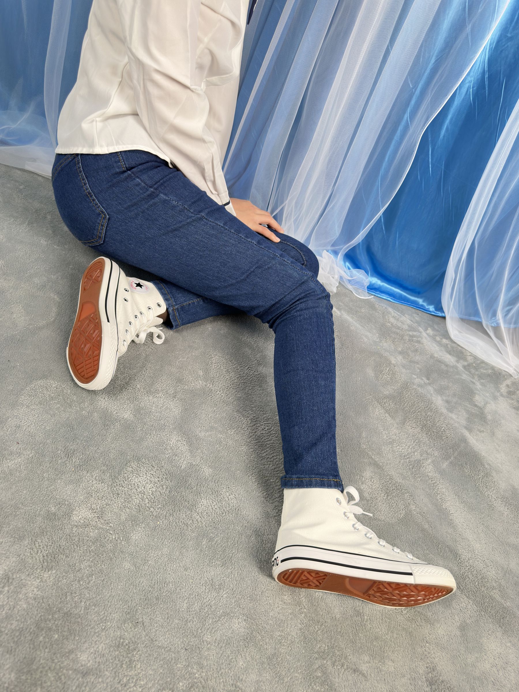 三禾摄影 No.024 牛仔裤里丝 帆布鞋 高跟/(201P)