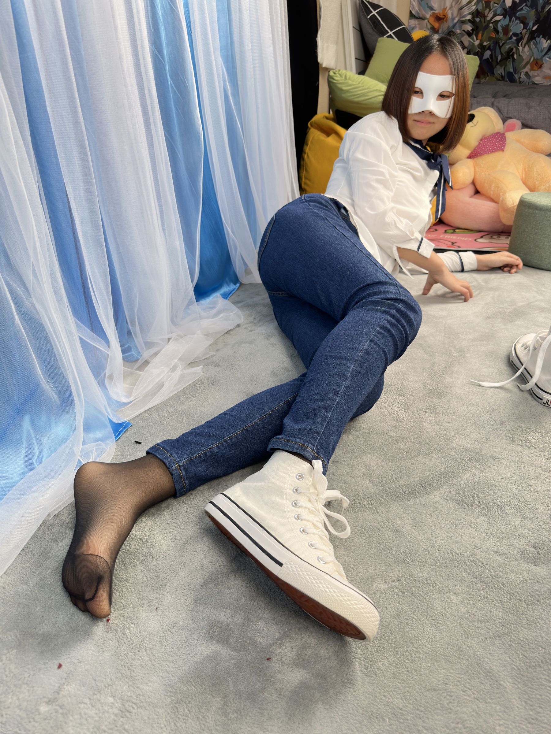 三禾摄影 No.024 牛仔裤里丝 帆布鞋 高跟/(201P)