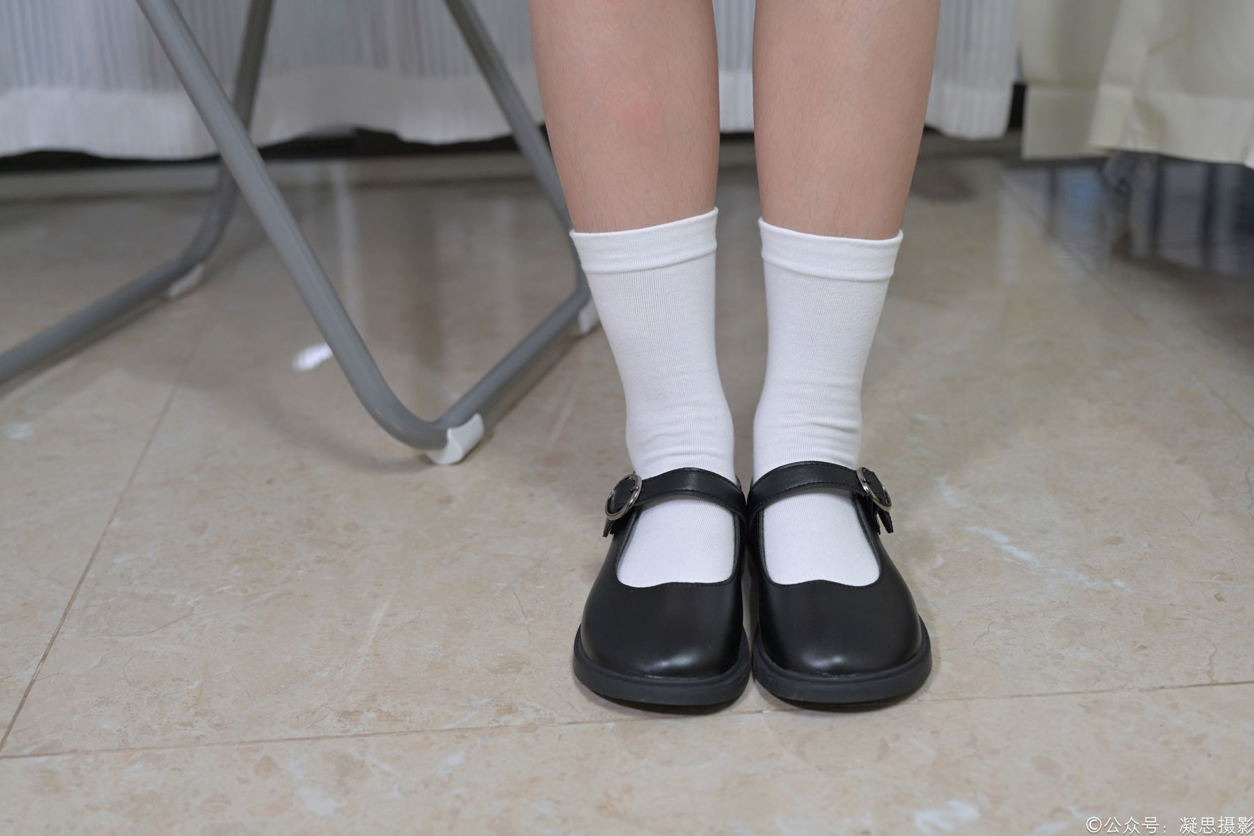 凝思摄影 No.008 铃铃 - 短裙、短白袜、小皮鞋/(158P)